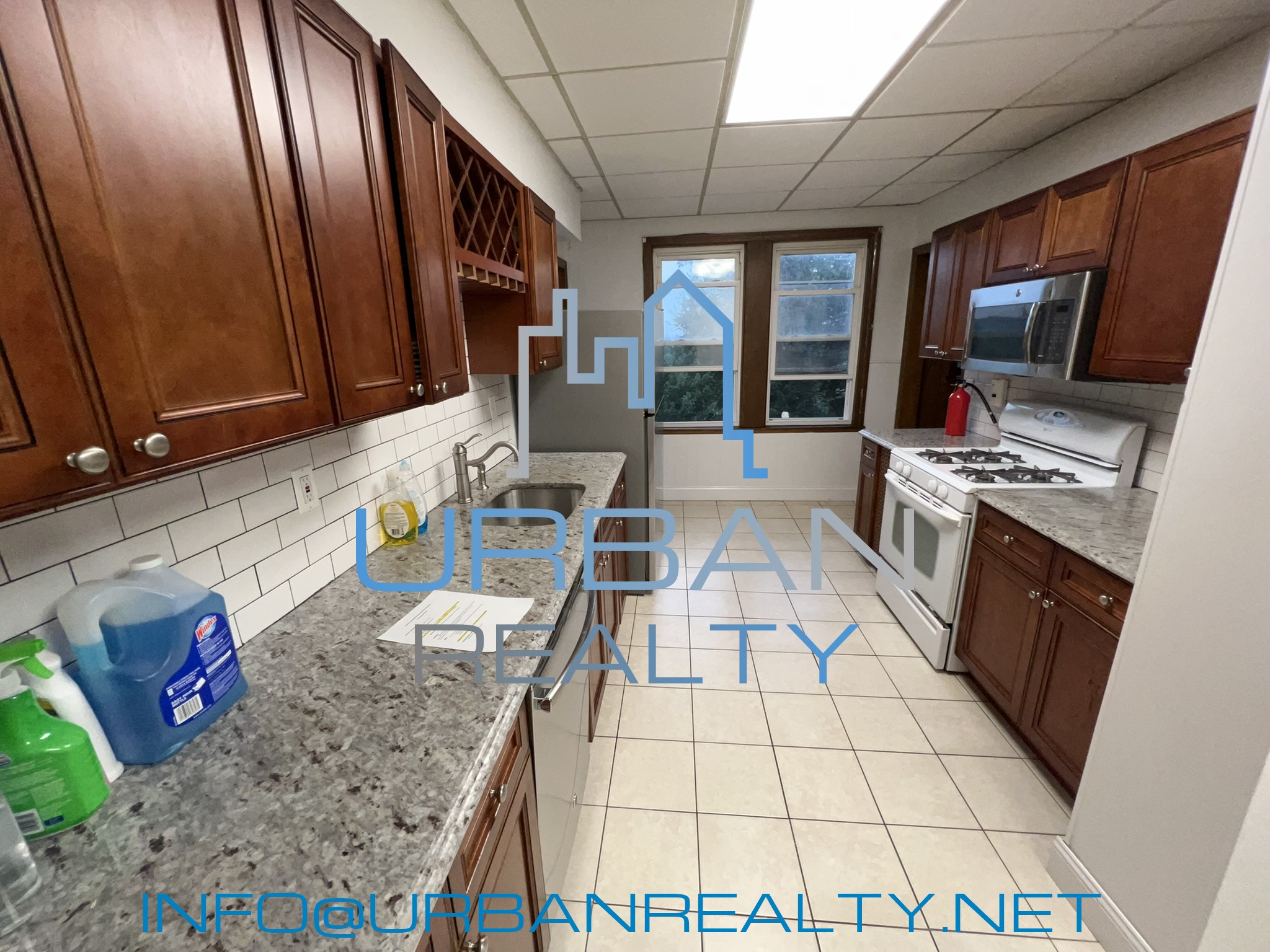 55 Algonquin Rd, Chestnut Hill (Newton)