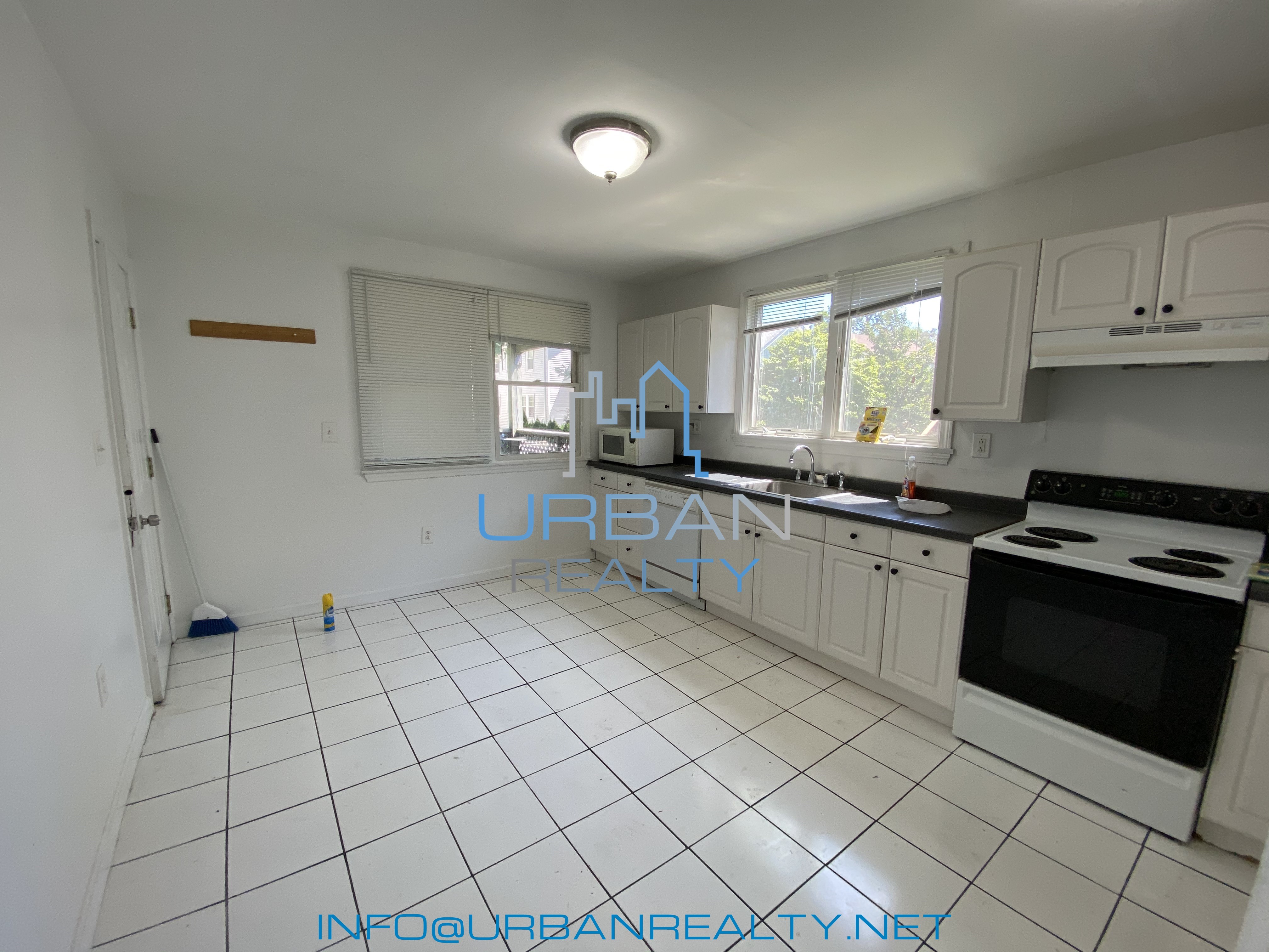 28 Trapelo St, Brighton