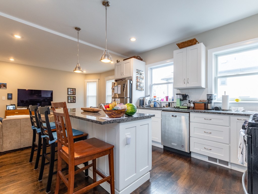 80 Lexington St, Watertown