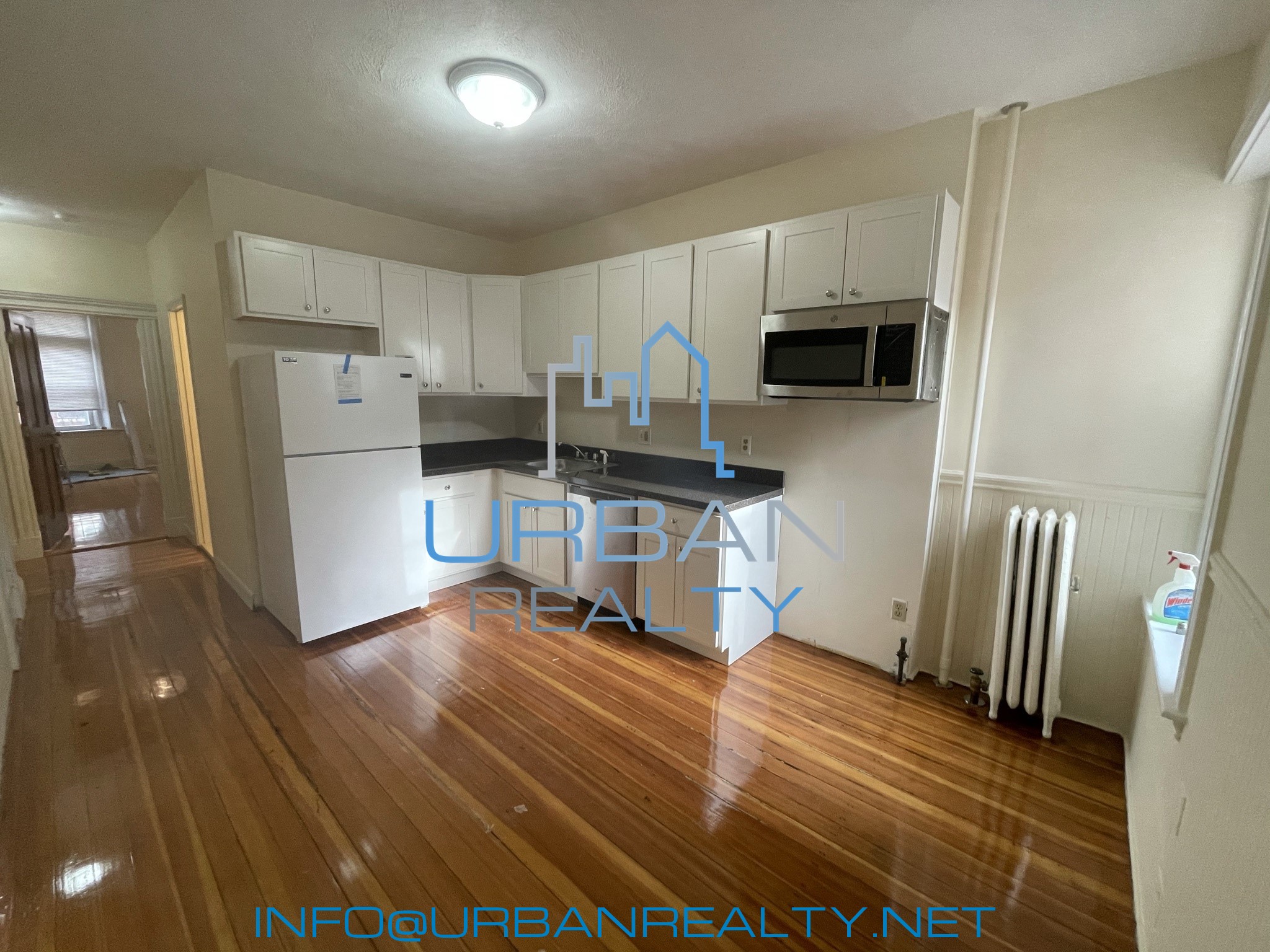 24 Strathmore Rd, Washington Square