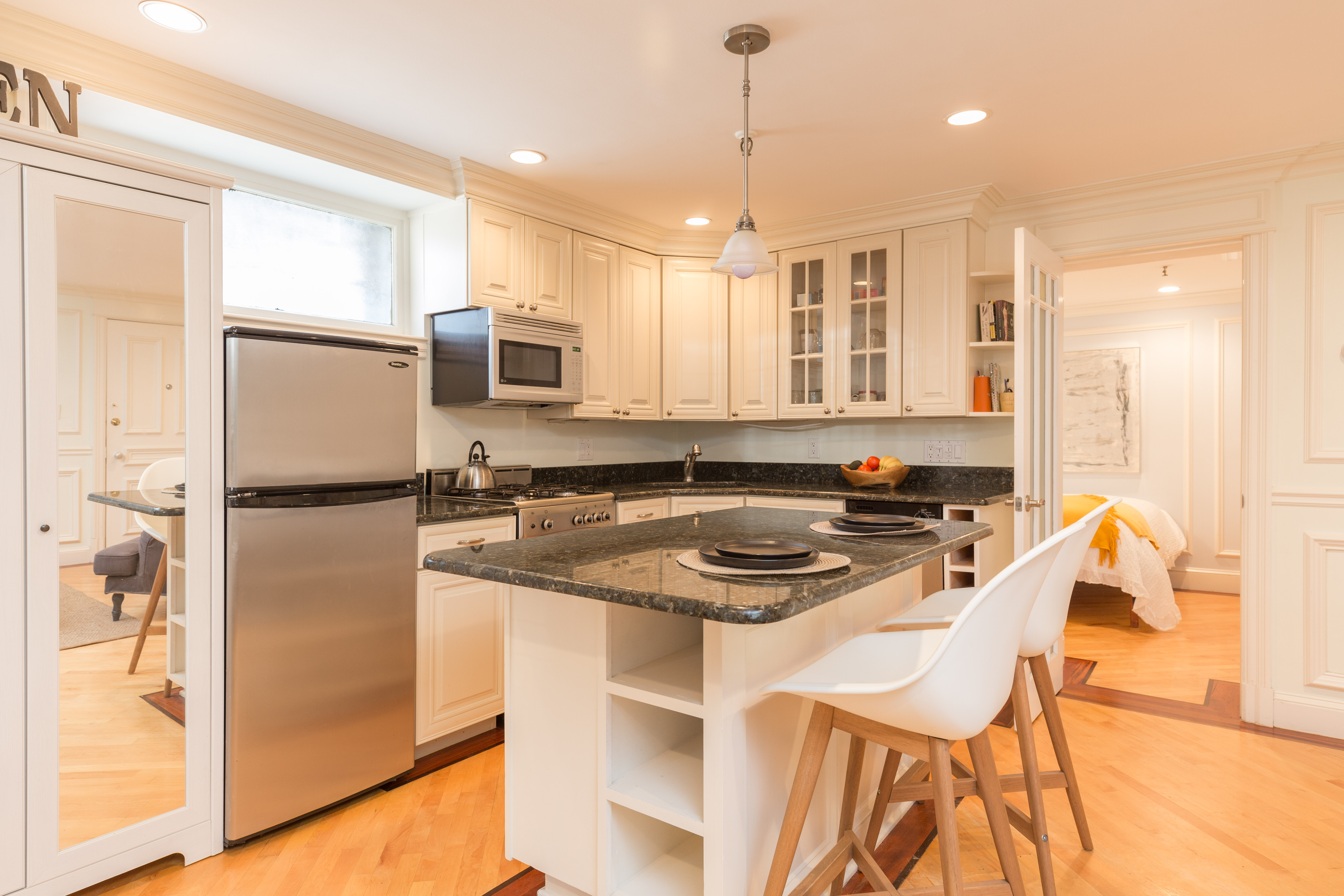 20 Gloucester St, Back Bay