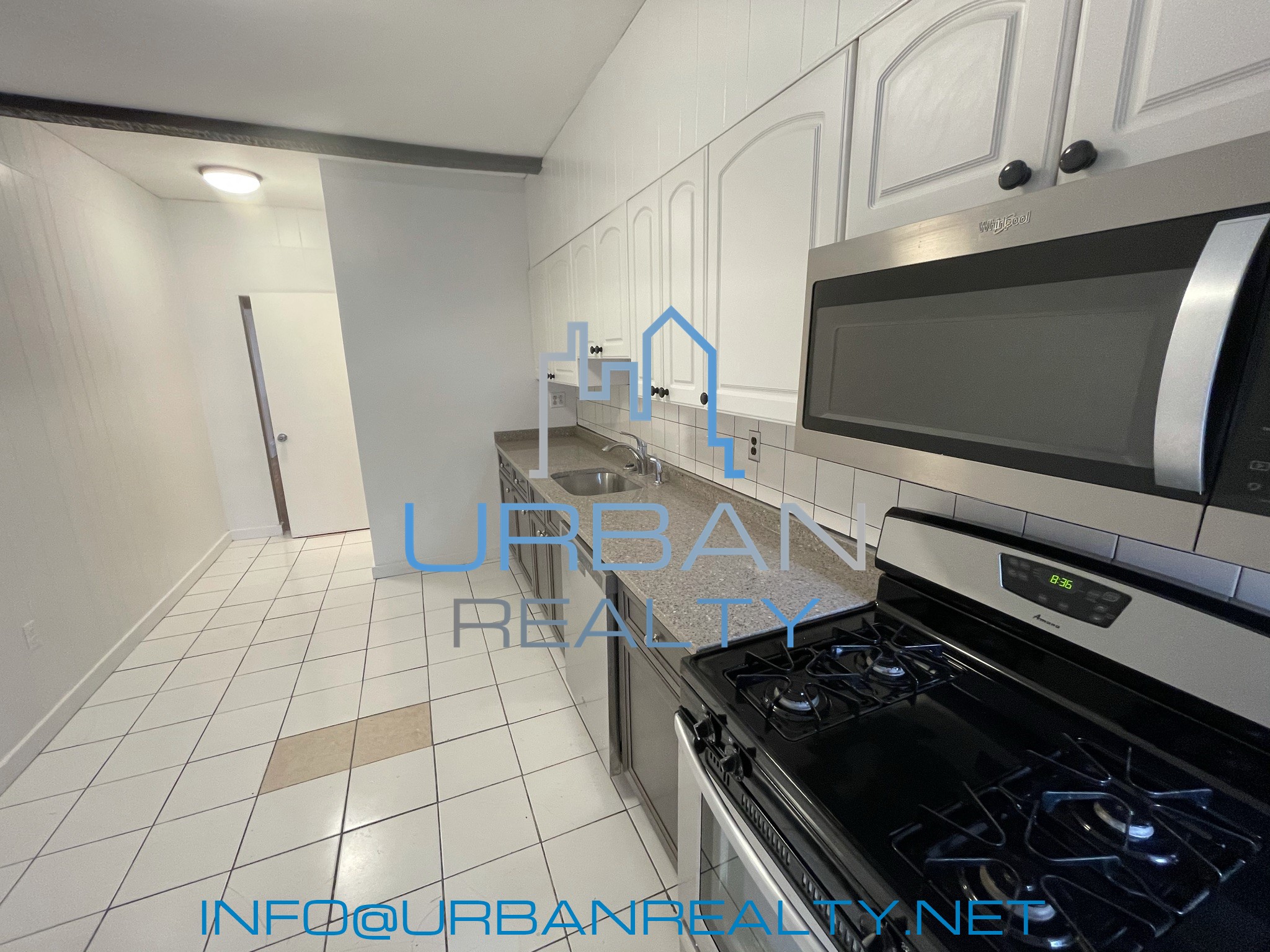 1911 Beacon St, Washington Square