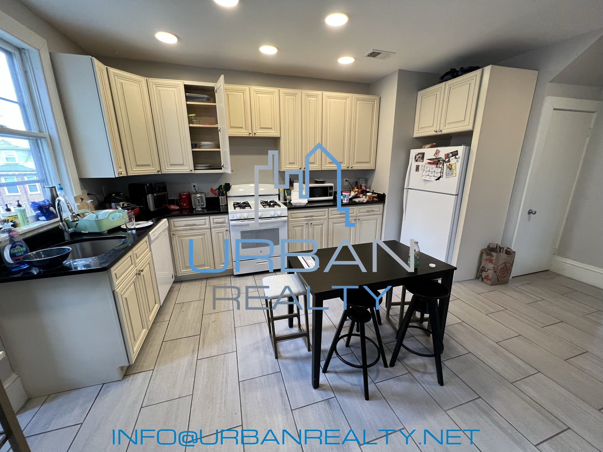 63 Ridgemont St, Allston