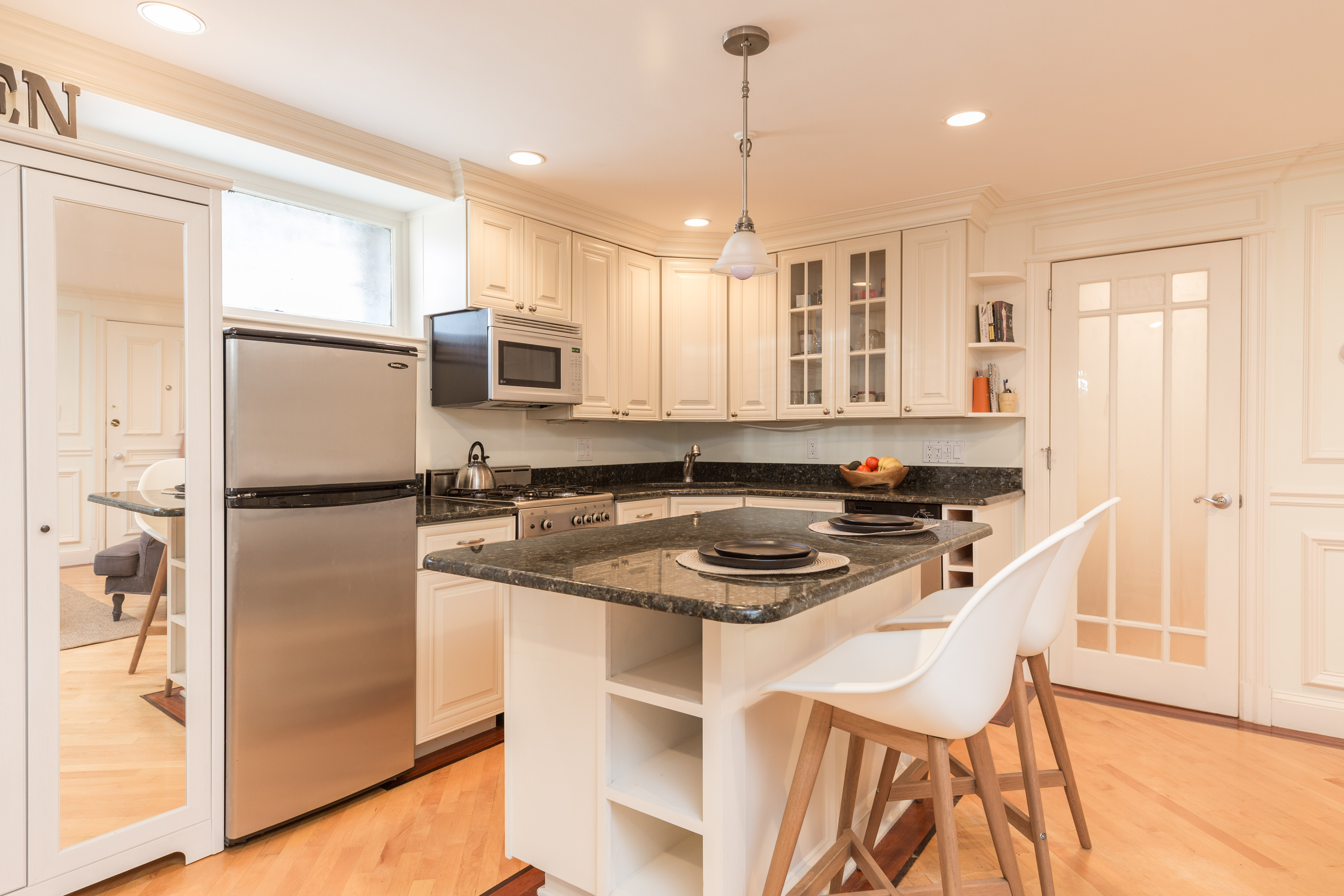 20 Gloucester St, Back Bay