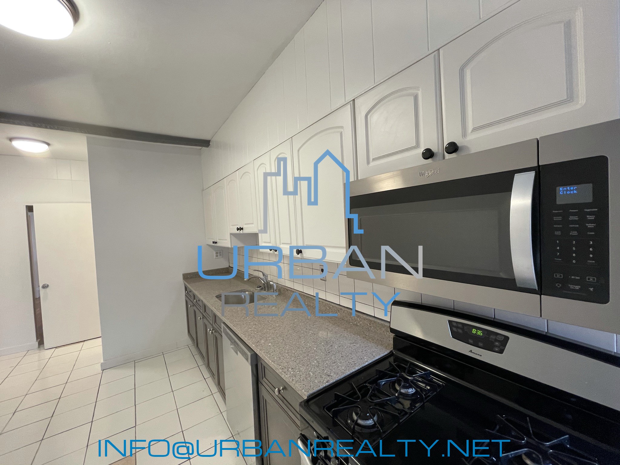 1911 Beacon St, Washington Square