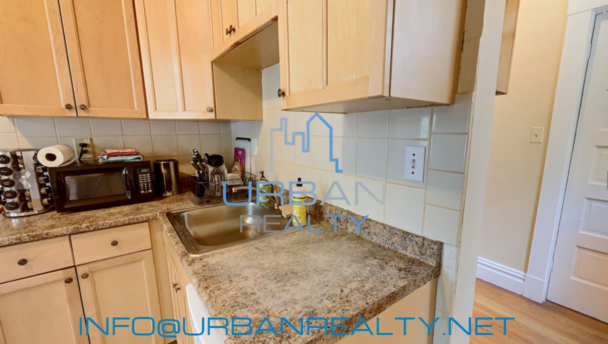 59 Strathmore Rd, Brighton