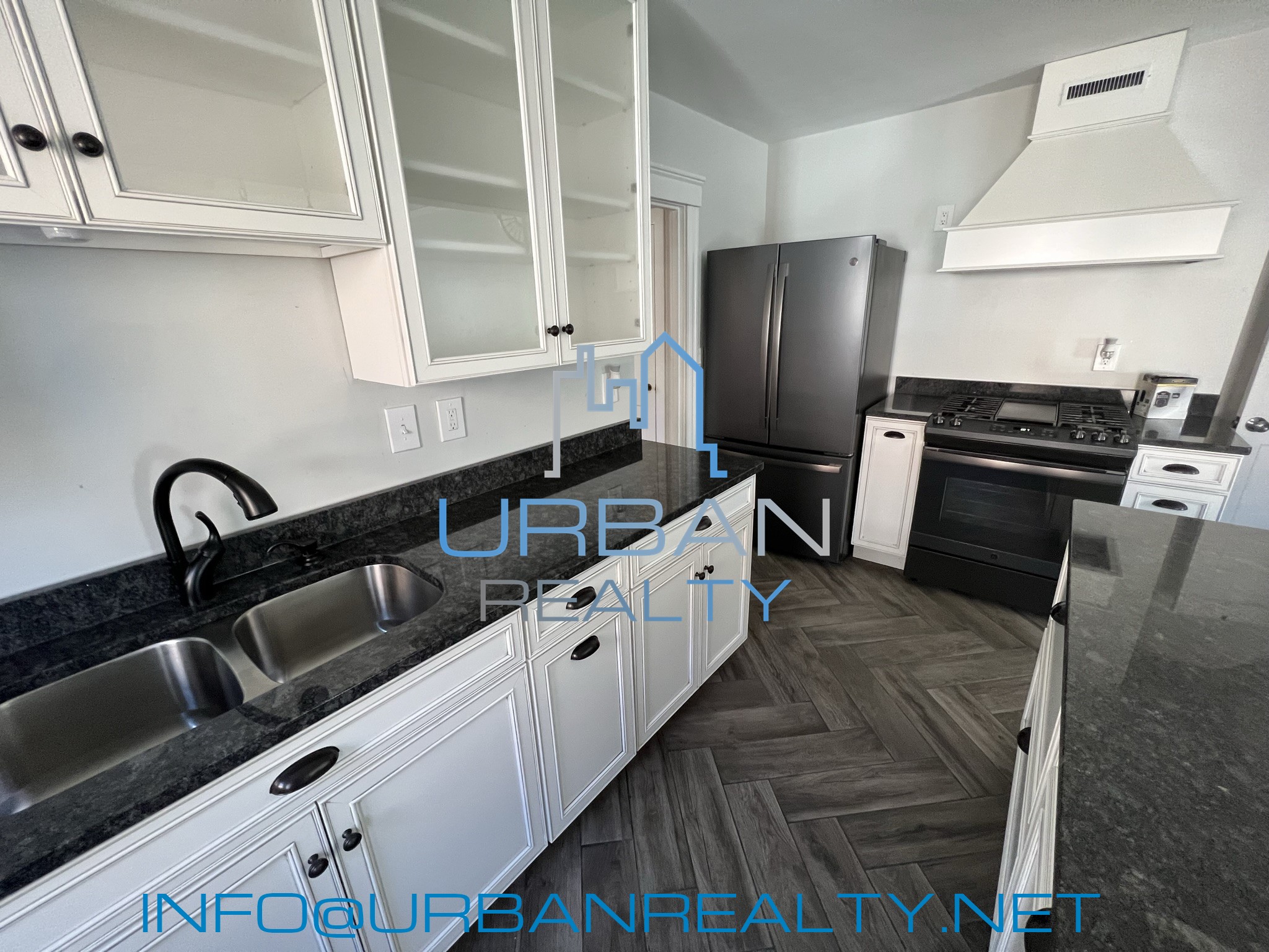 6 Beechcroft St, Brighton