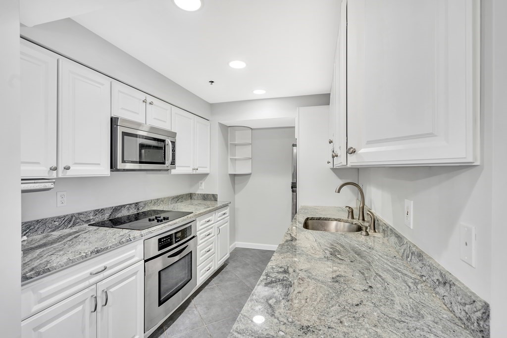 357 Commercial St, North End