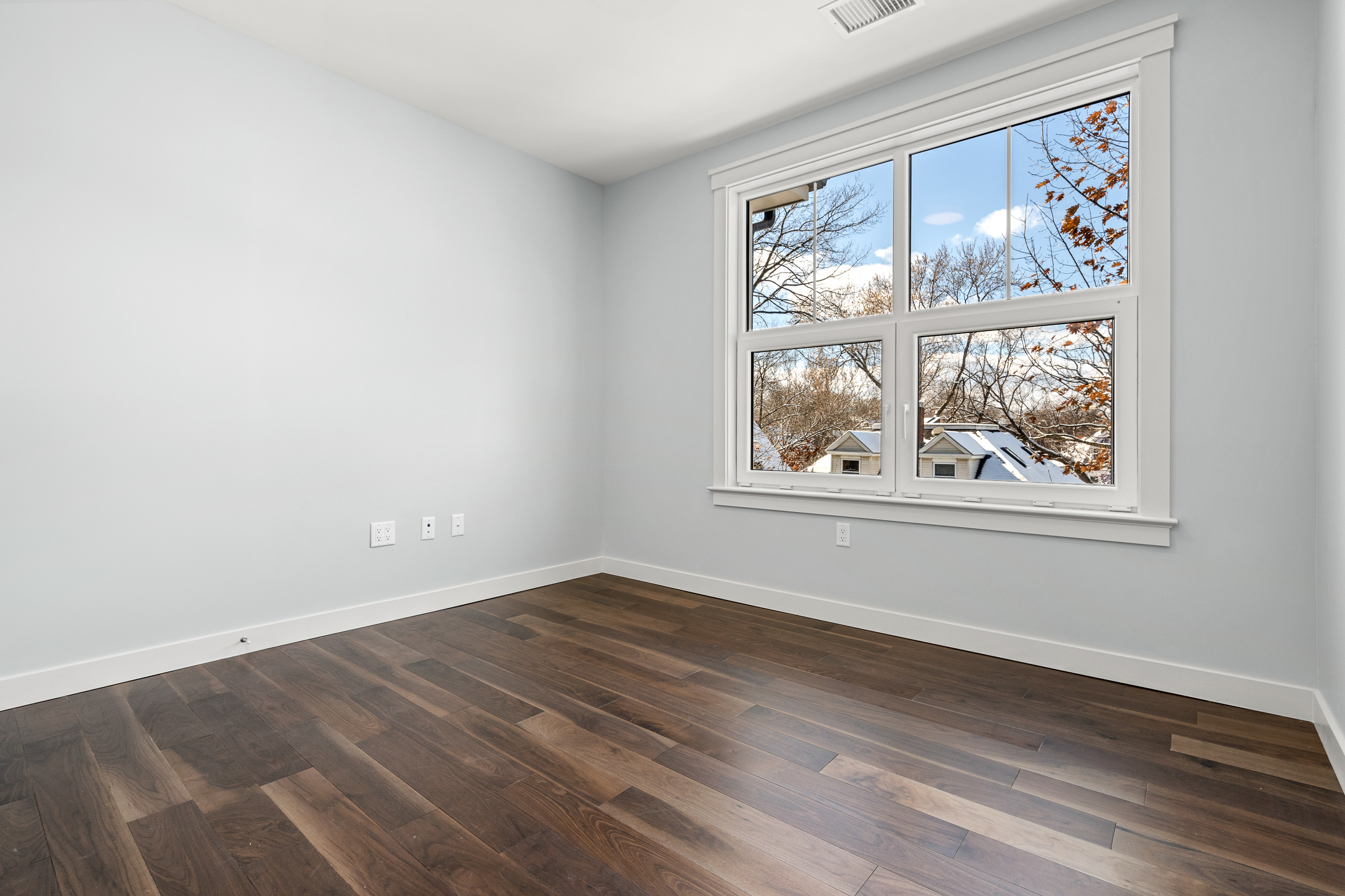 136 Babcock St, Coolidge Corner