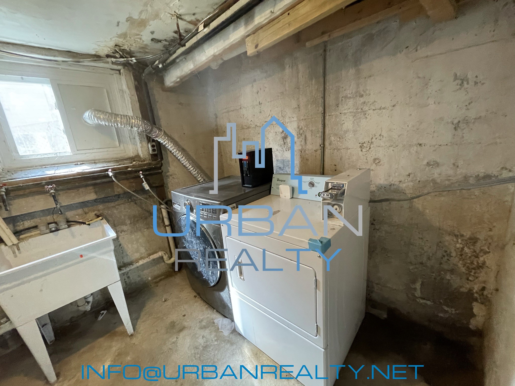 62 Algonquin Rd, Chestnut Hill (Newton)