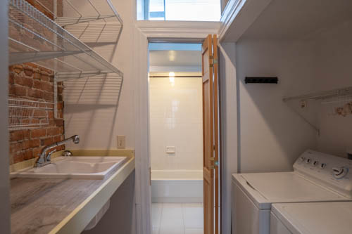 101 Cedar St, Roxbury