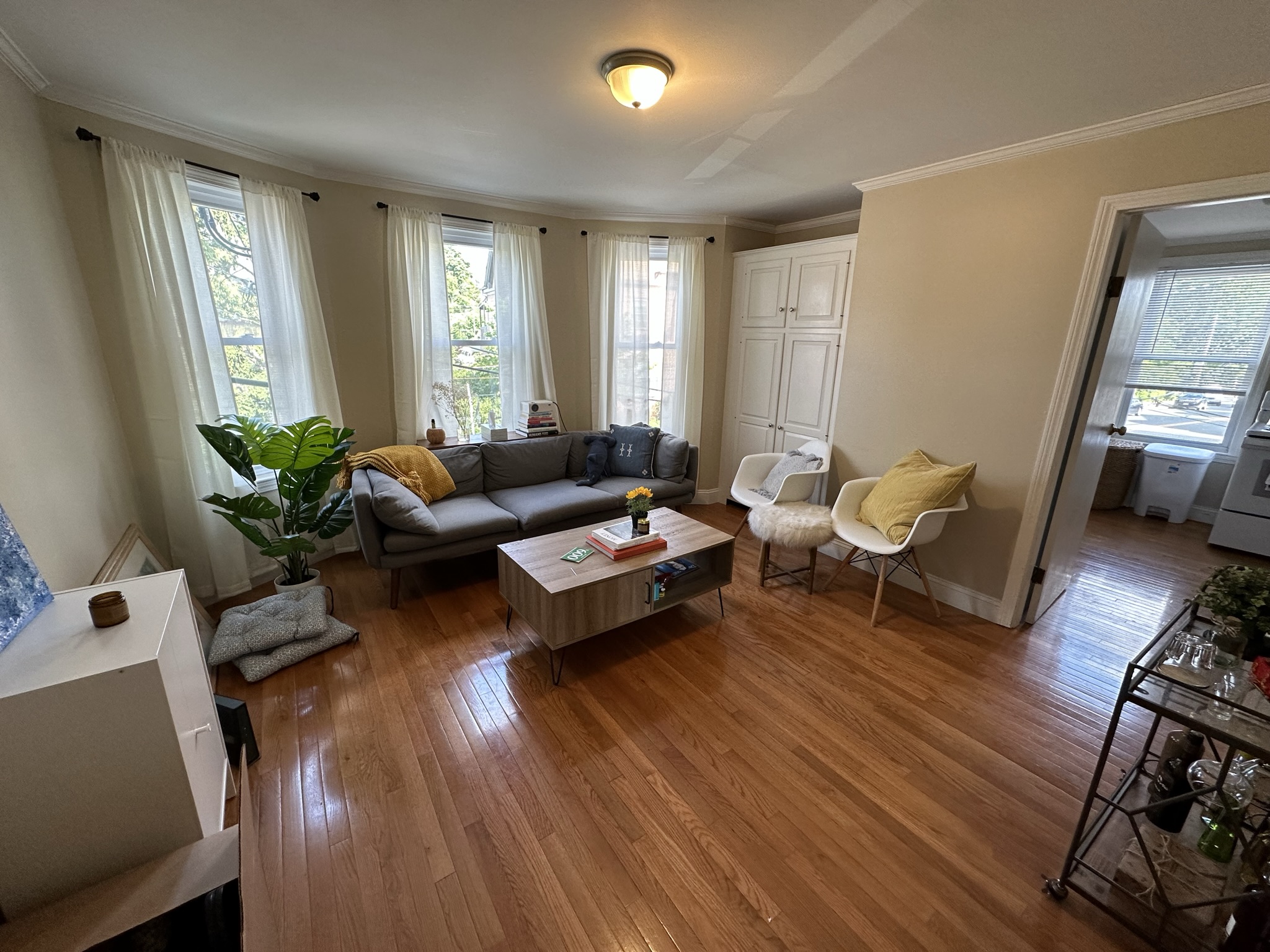 438 Washington St, Brighton