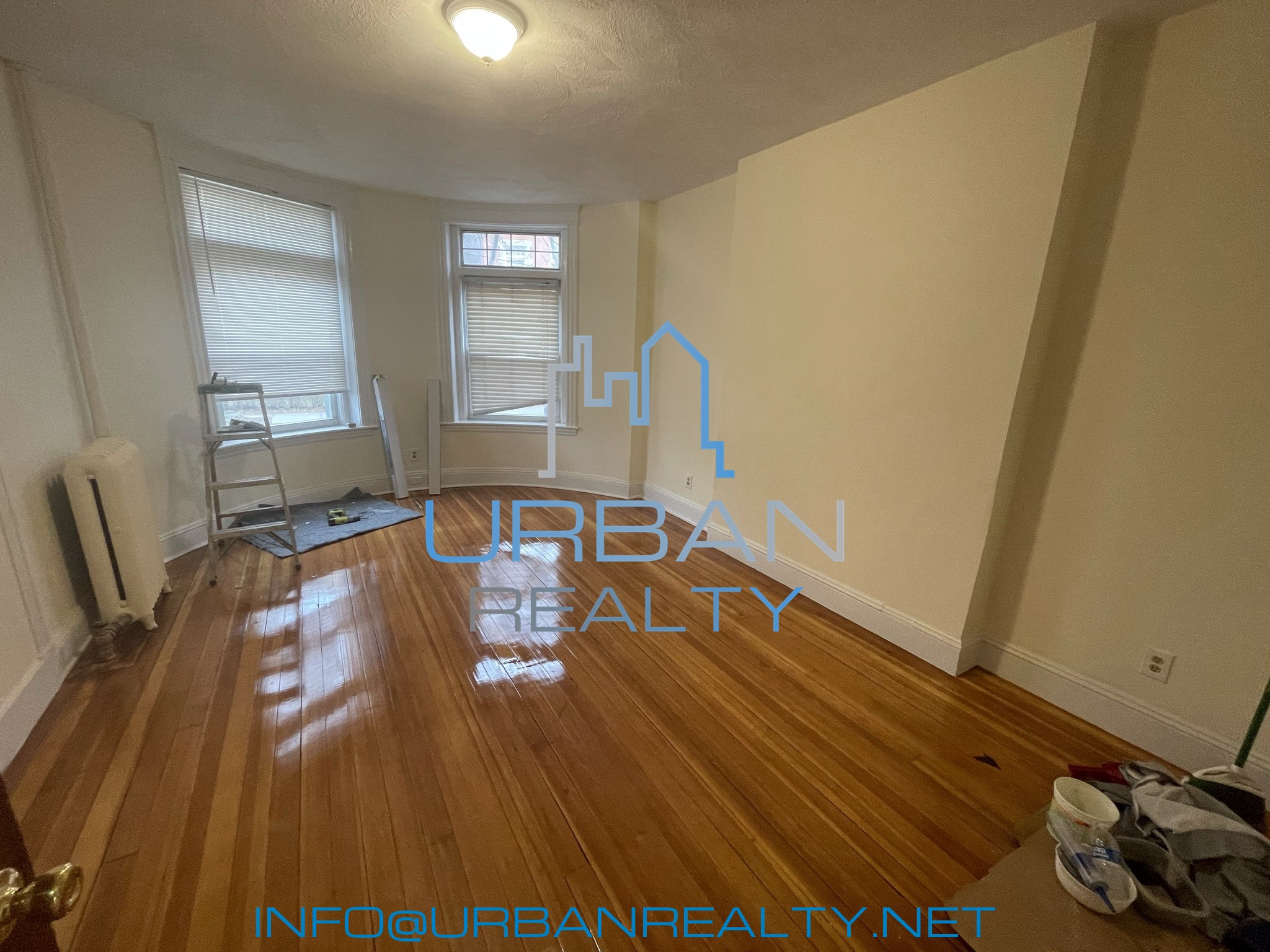 24 Strathmore Rd, Washington Square