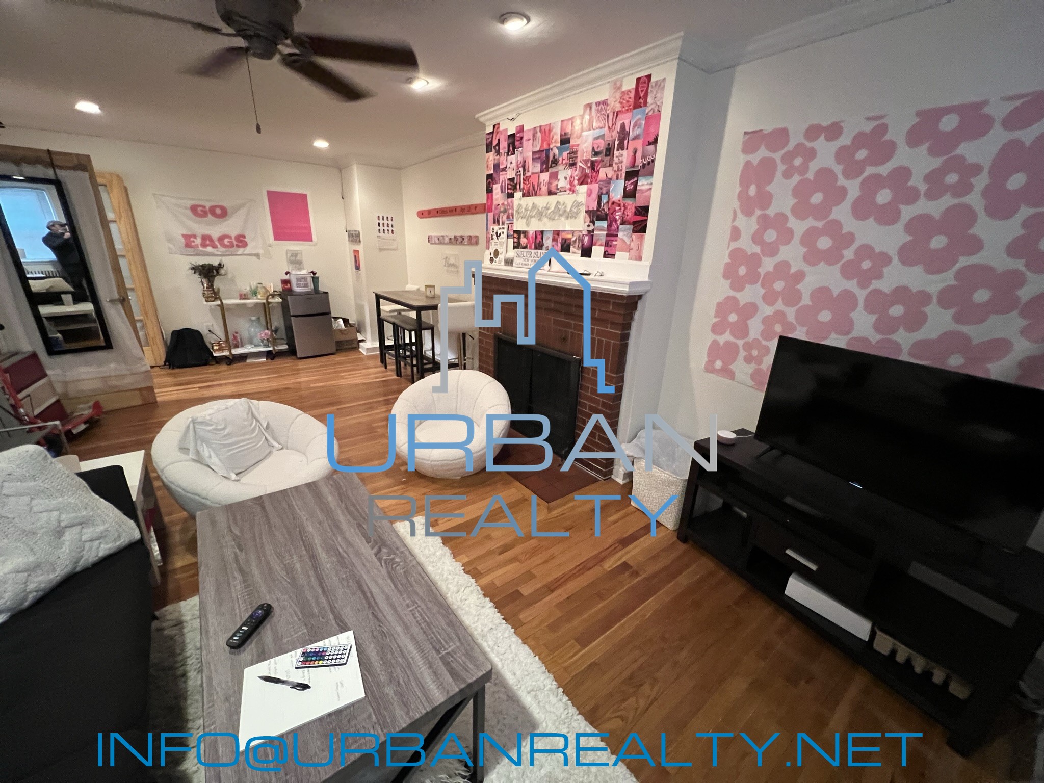 39 Commonwealth Ave, Newton