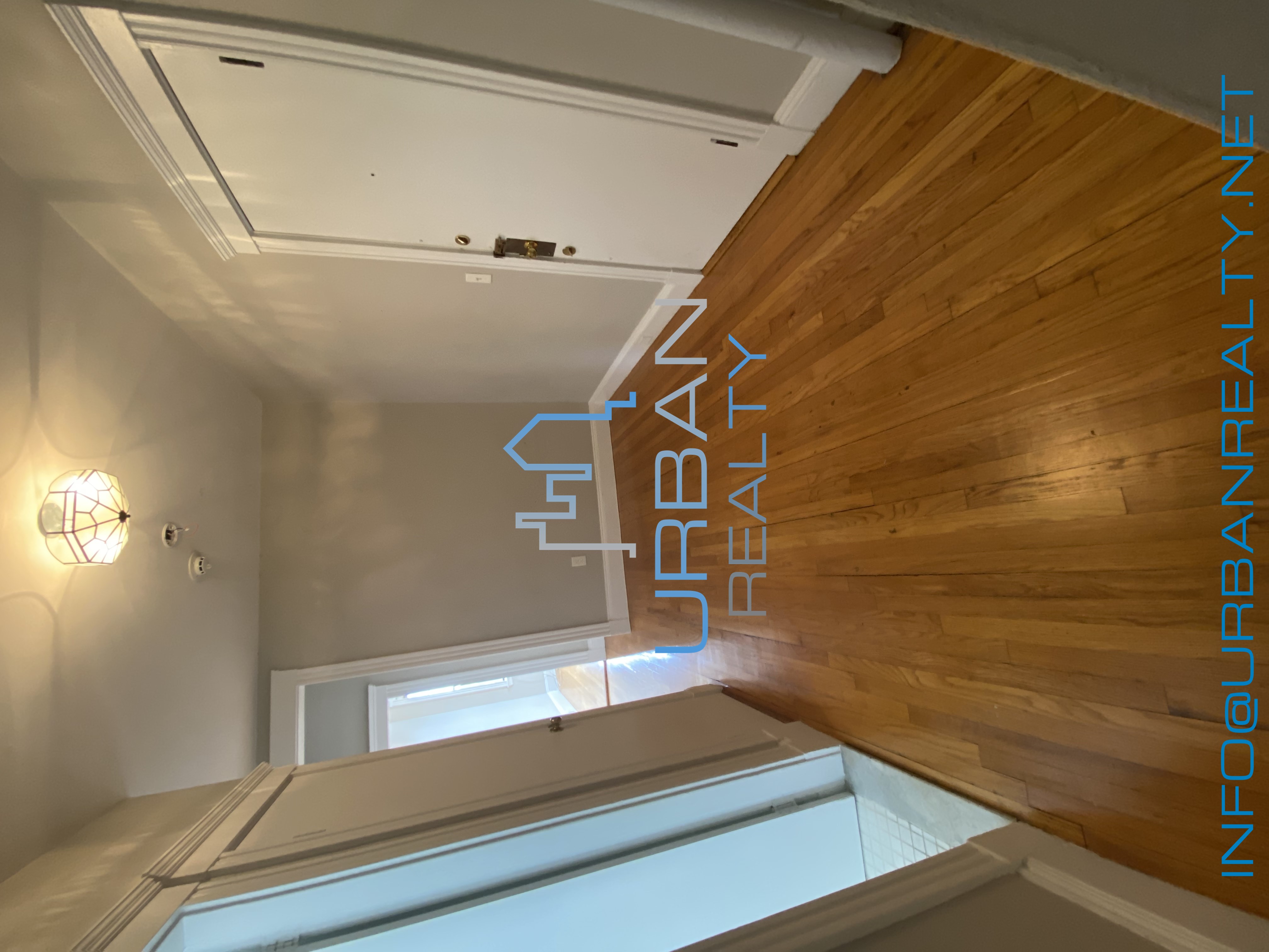 2 Sutherland Rd, Brighton