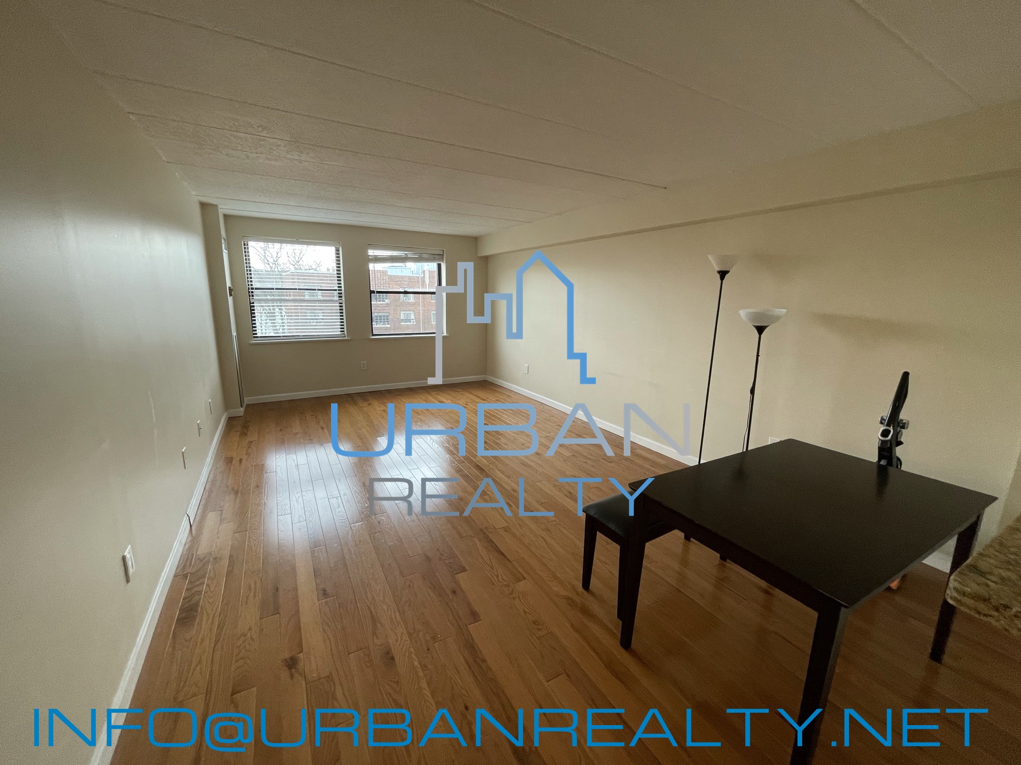 1933 Commonwealth Ave, Brighton