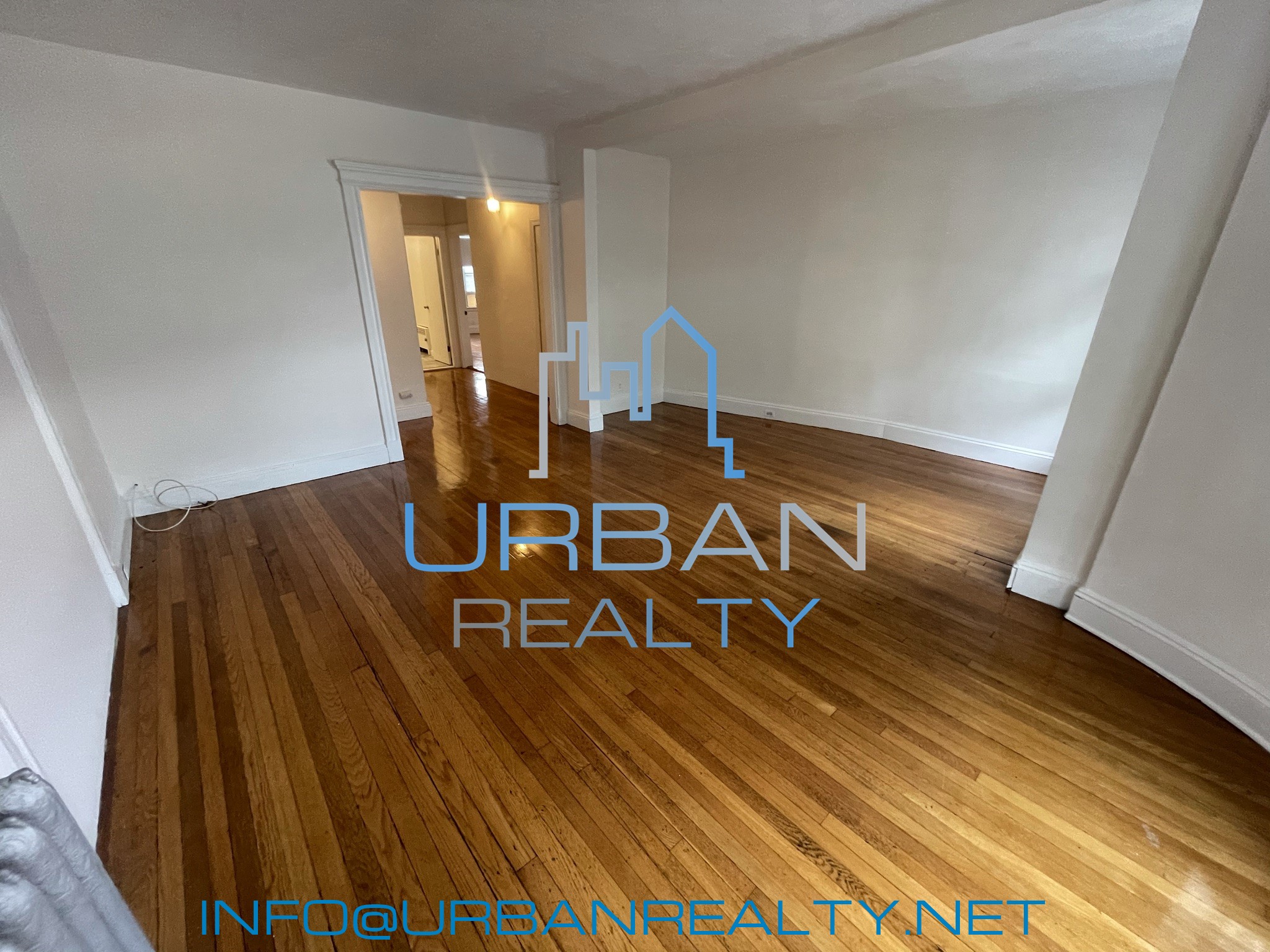 1911 Beacon St, Washington Square