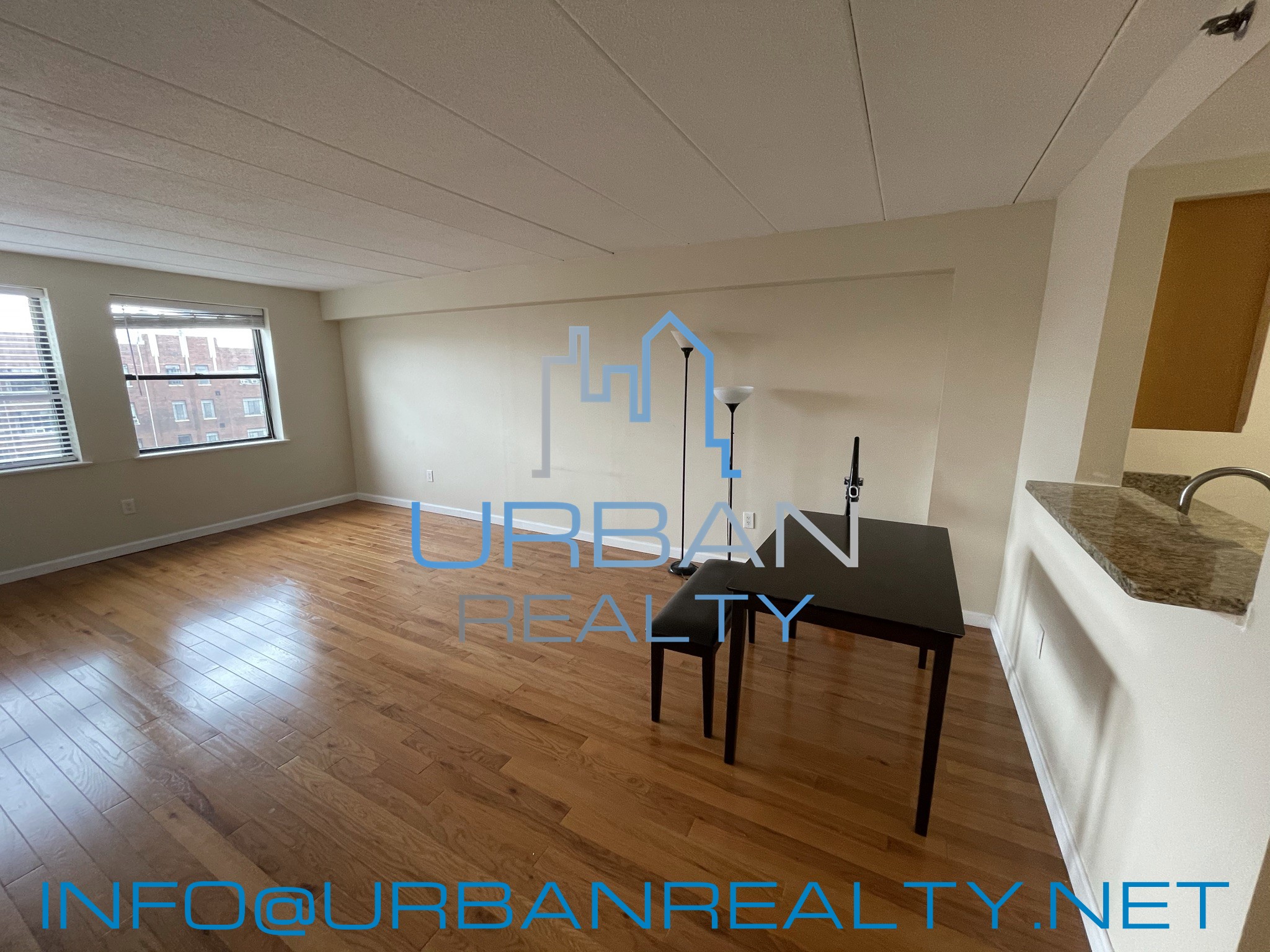 1933 Commonwealth Ave, Brighton