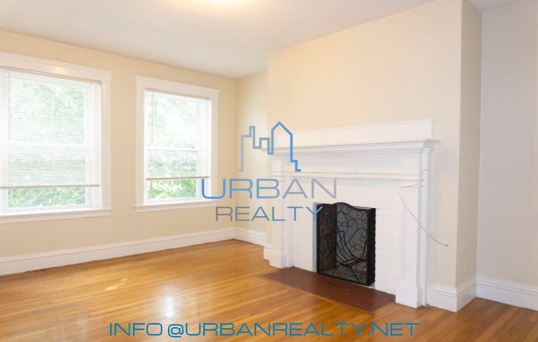 59 Strathmore, Brighton