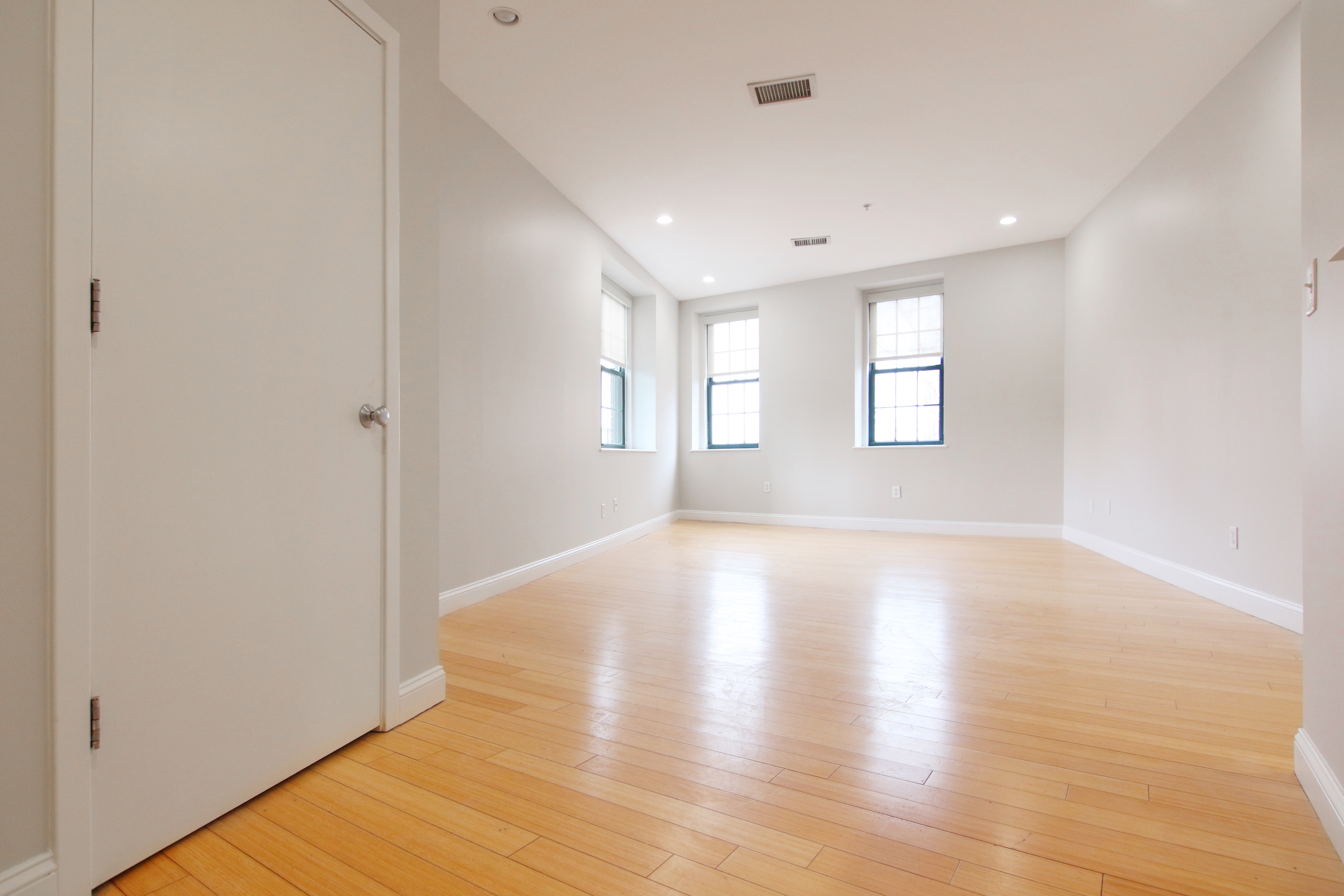 490 Harrison Ave, South End