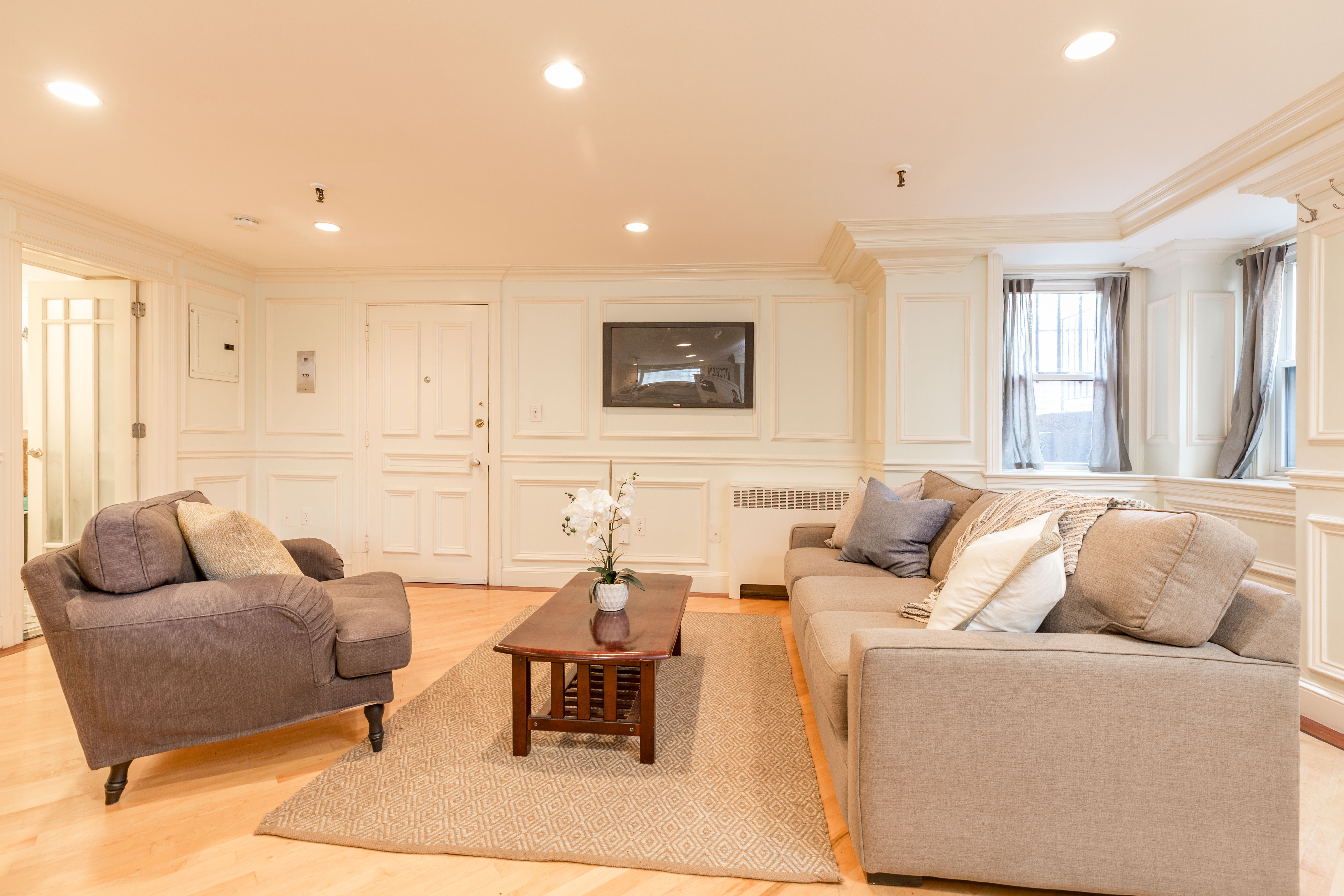 20 Gloucester St, Back Bay