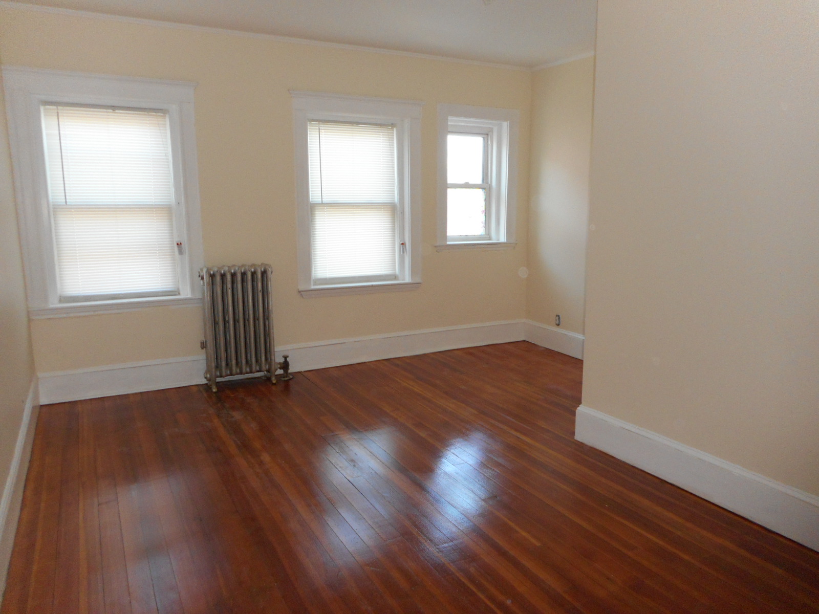 264 Aspinwall Ave, Riverway Island