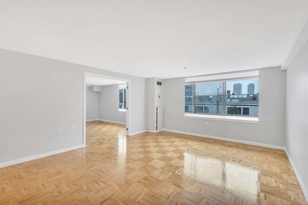 357 Commercial St, North End