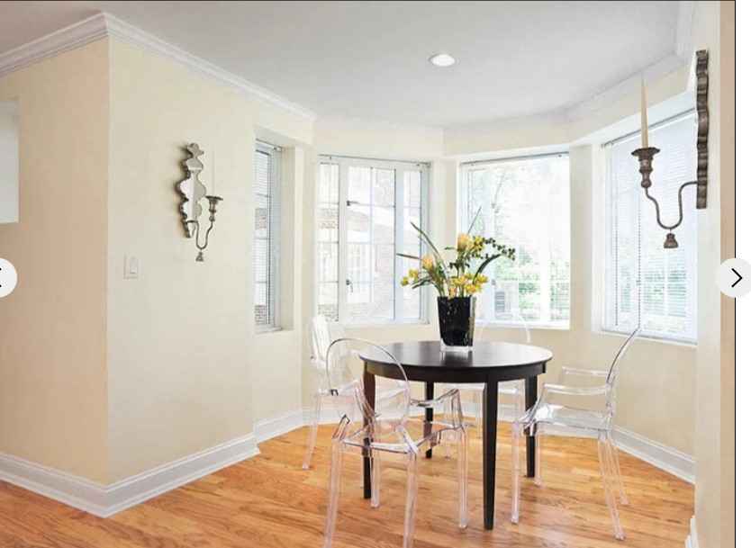 20 Chapel St, Longwood