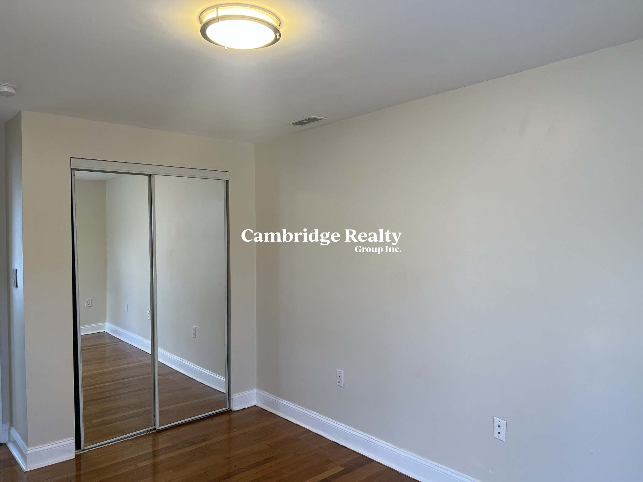 41 May St, West Cambridge