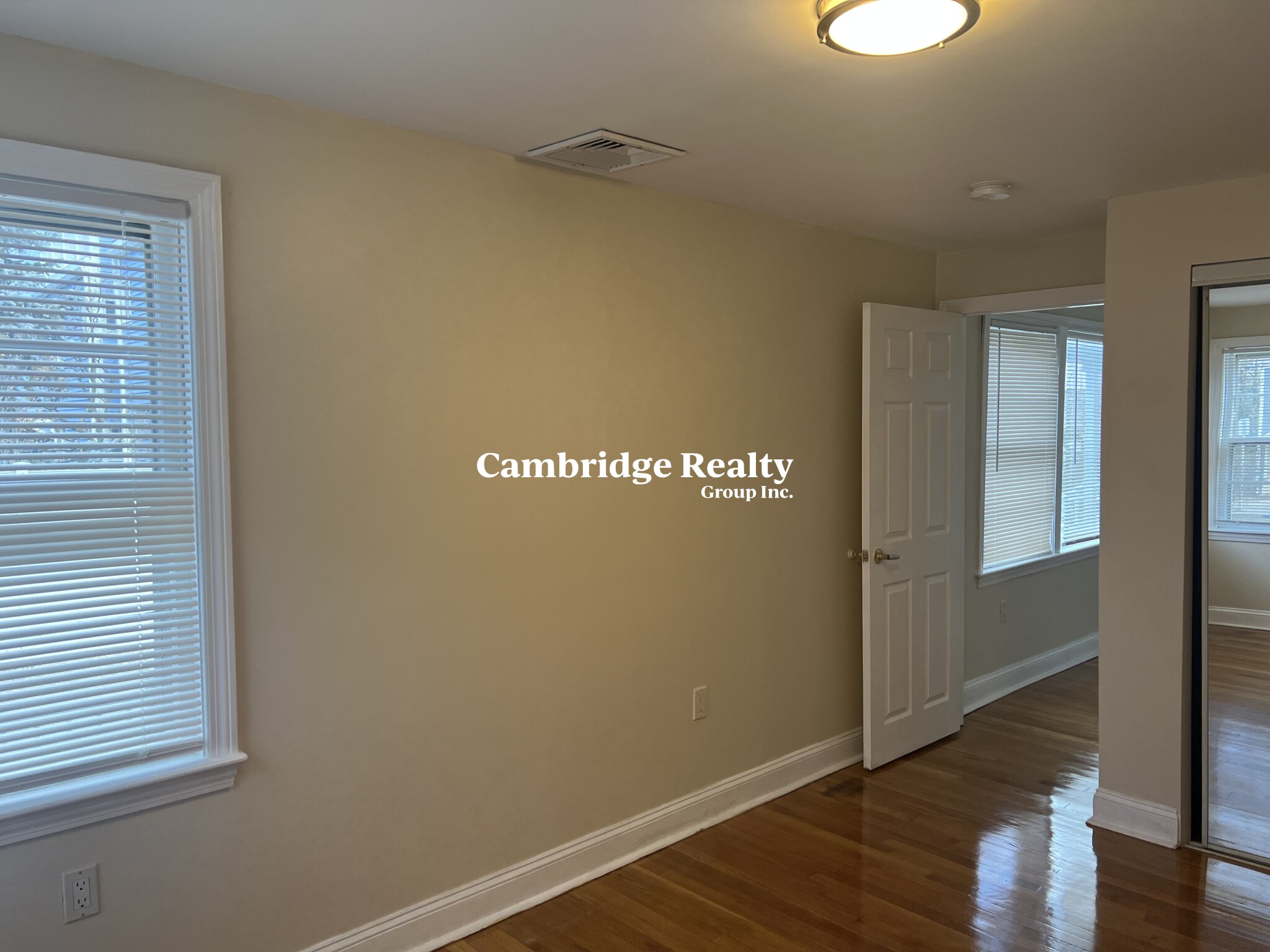 41 May St, West Cambridge