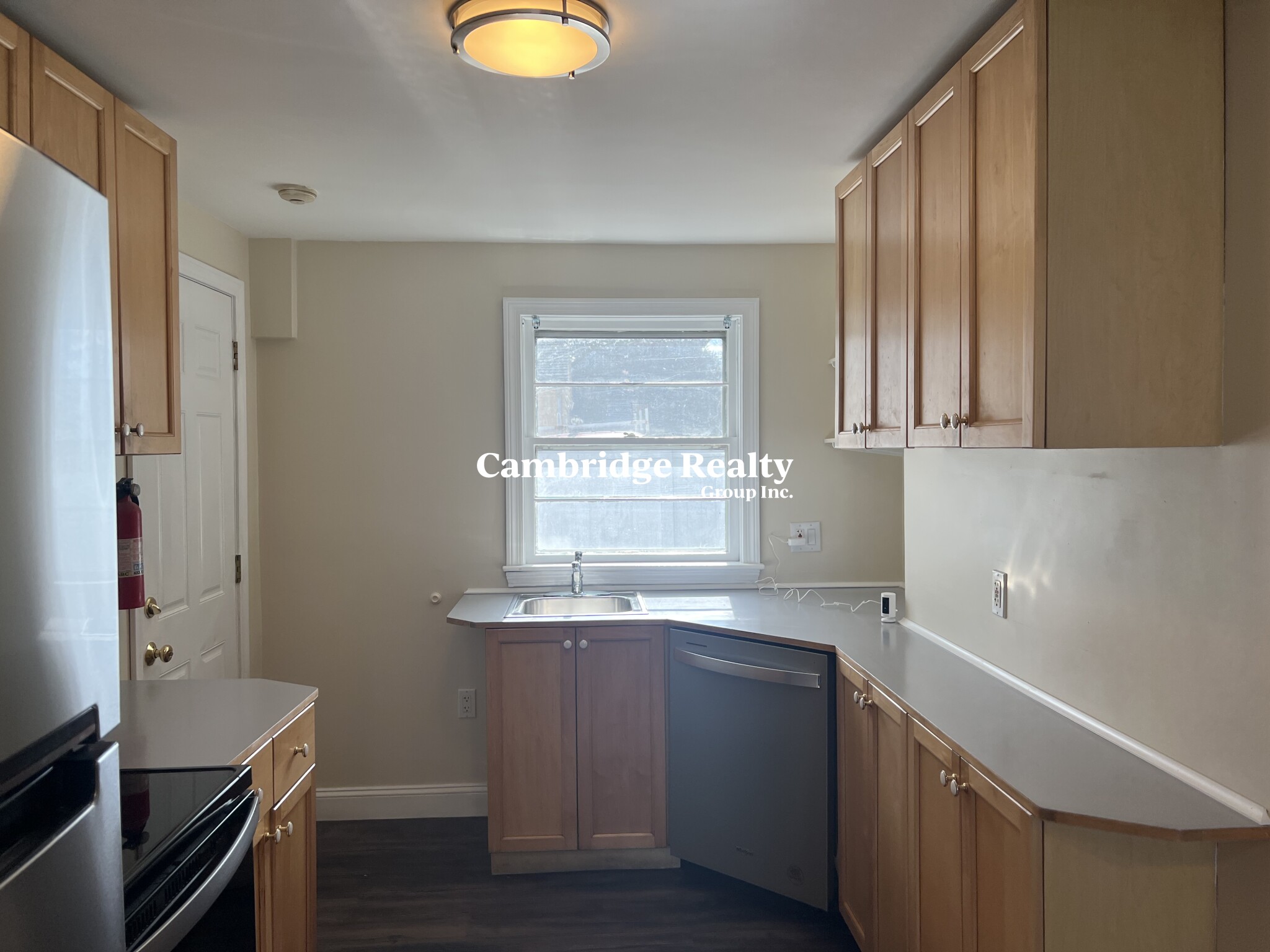 41 May St, West Cambridge