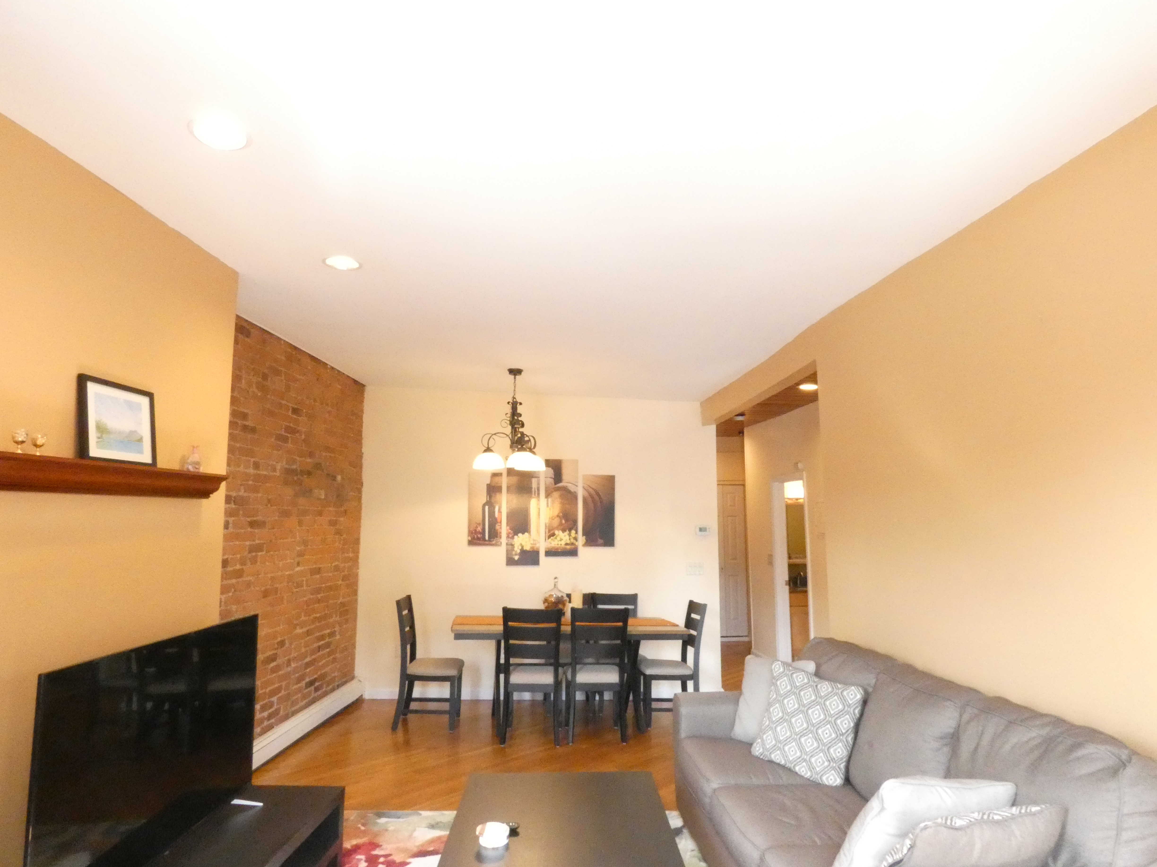 390 Riverway, Fenway