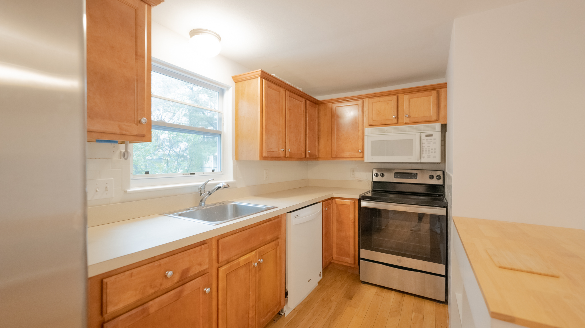 23 Fairview Rd, Framingham