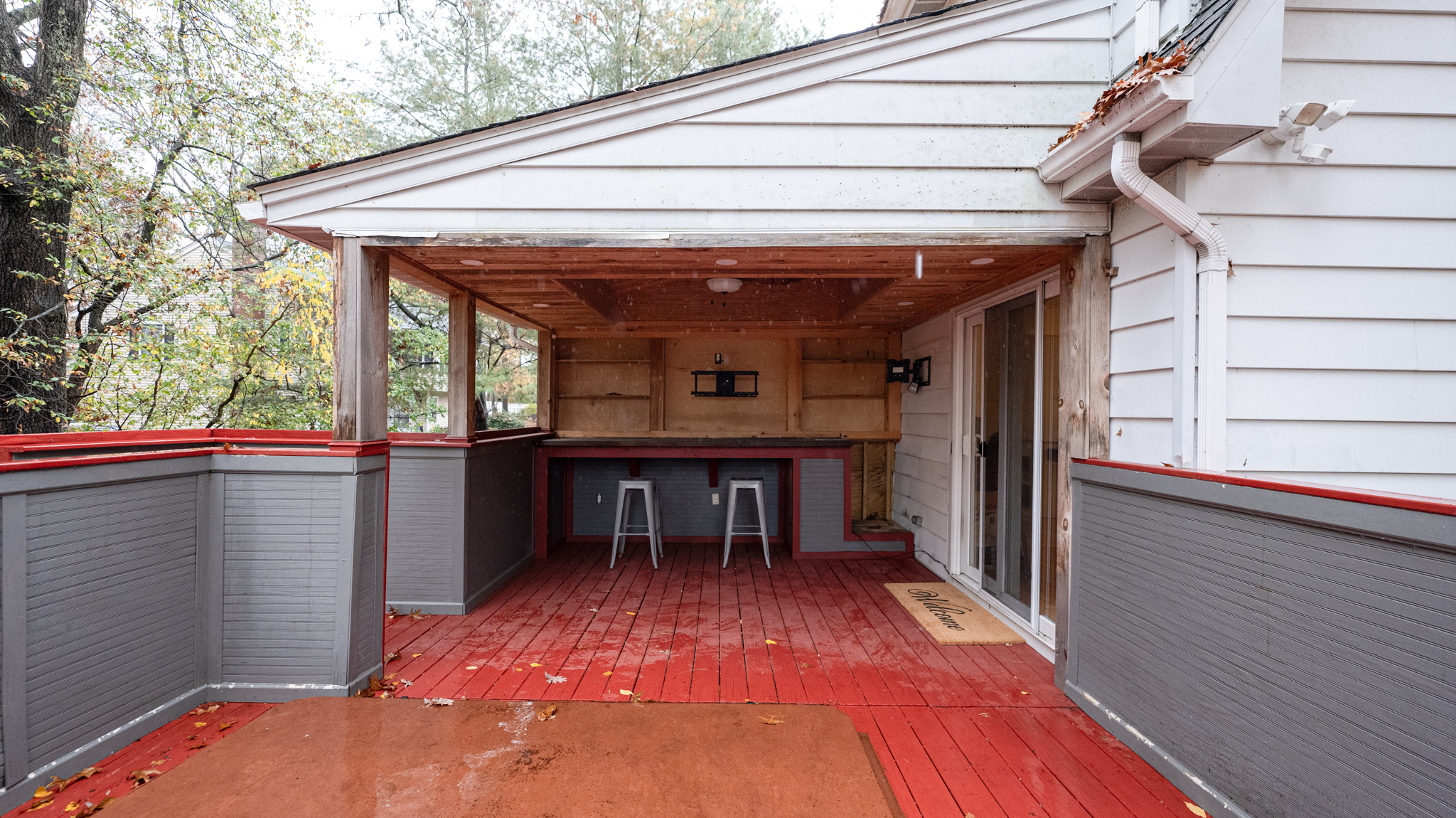 23 Fairview Rd, Framingham