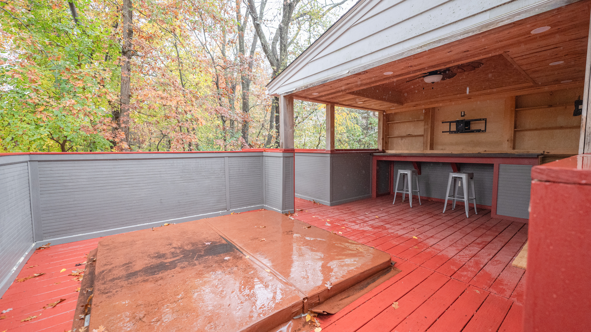 23 Fairview Rd, Framingham