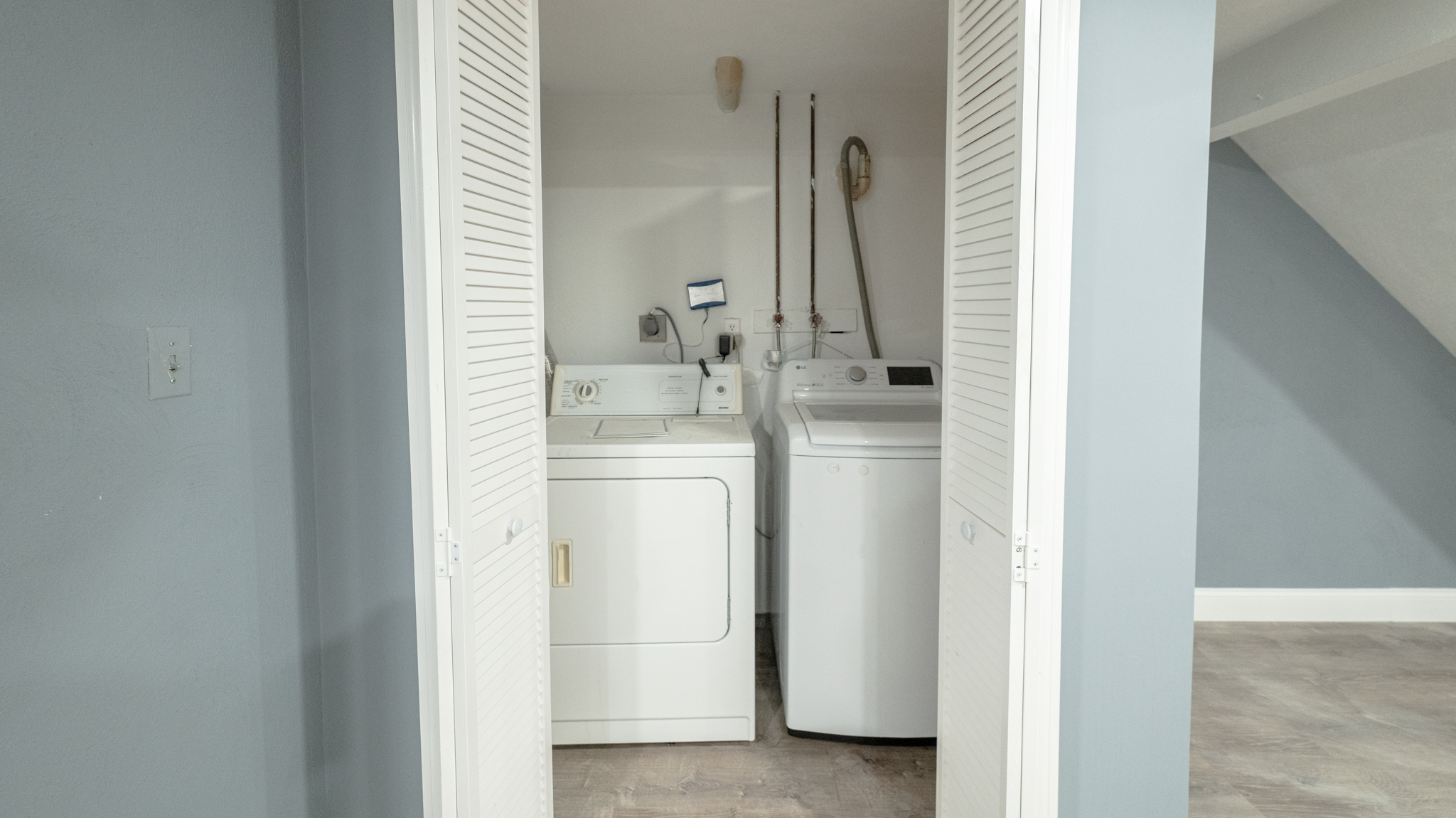 23 Fairview Rd, Framingham