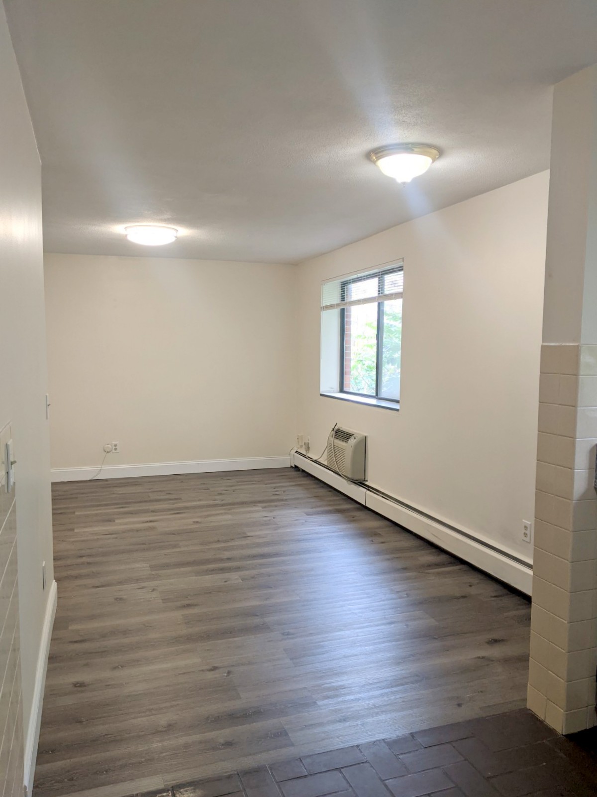 86 Newbury St, Teele Square