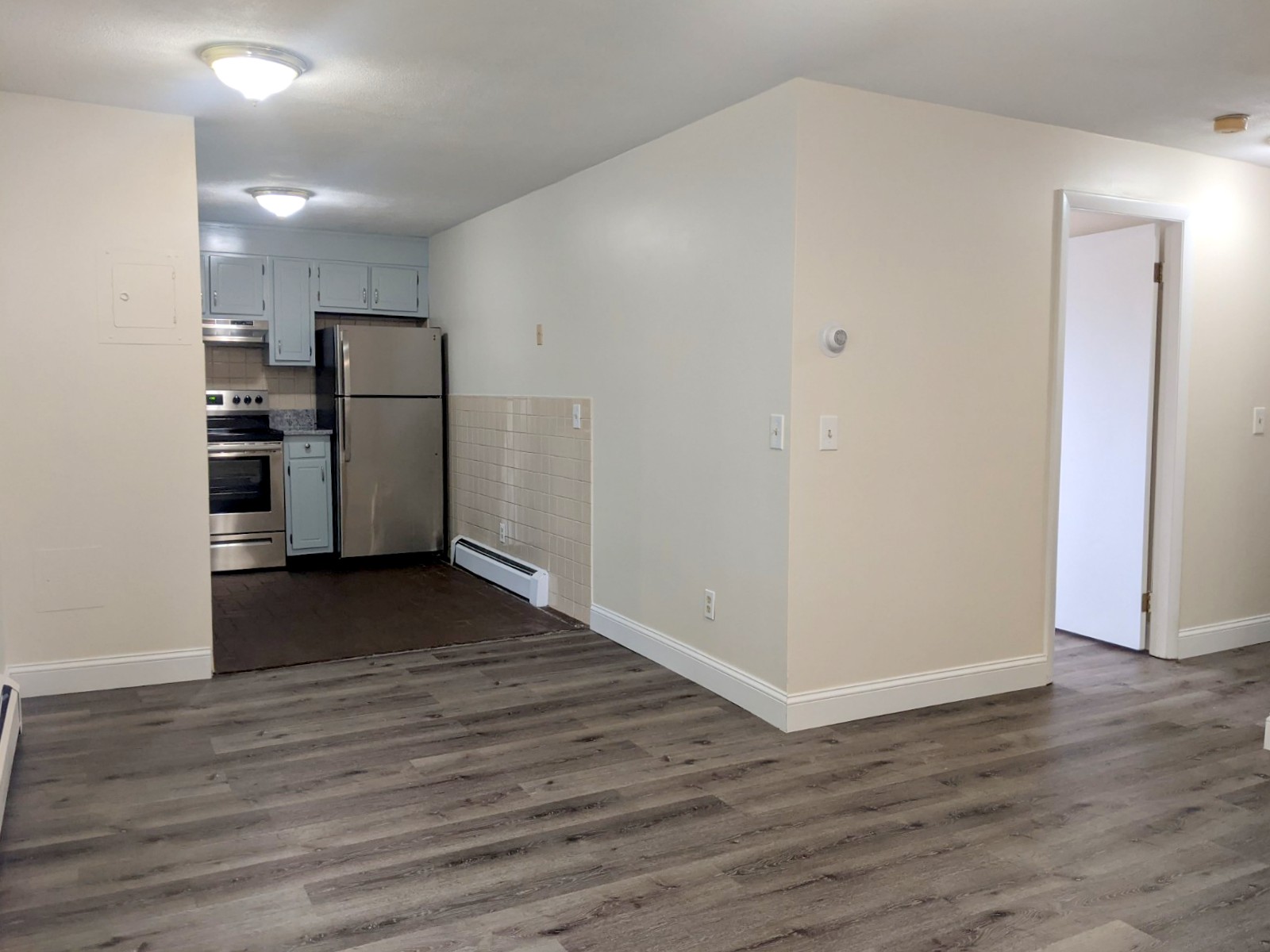 86 Newbury St, Teele Square