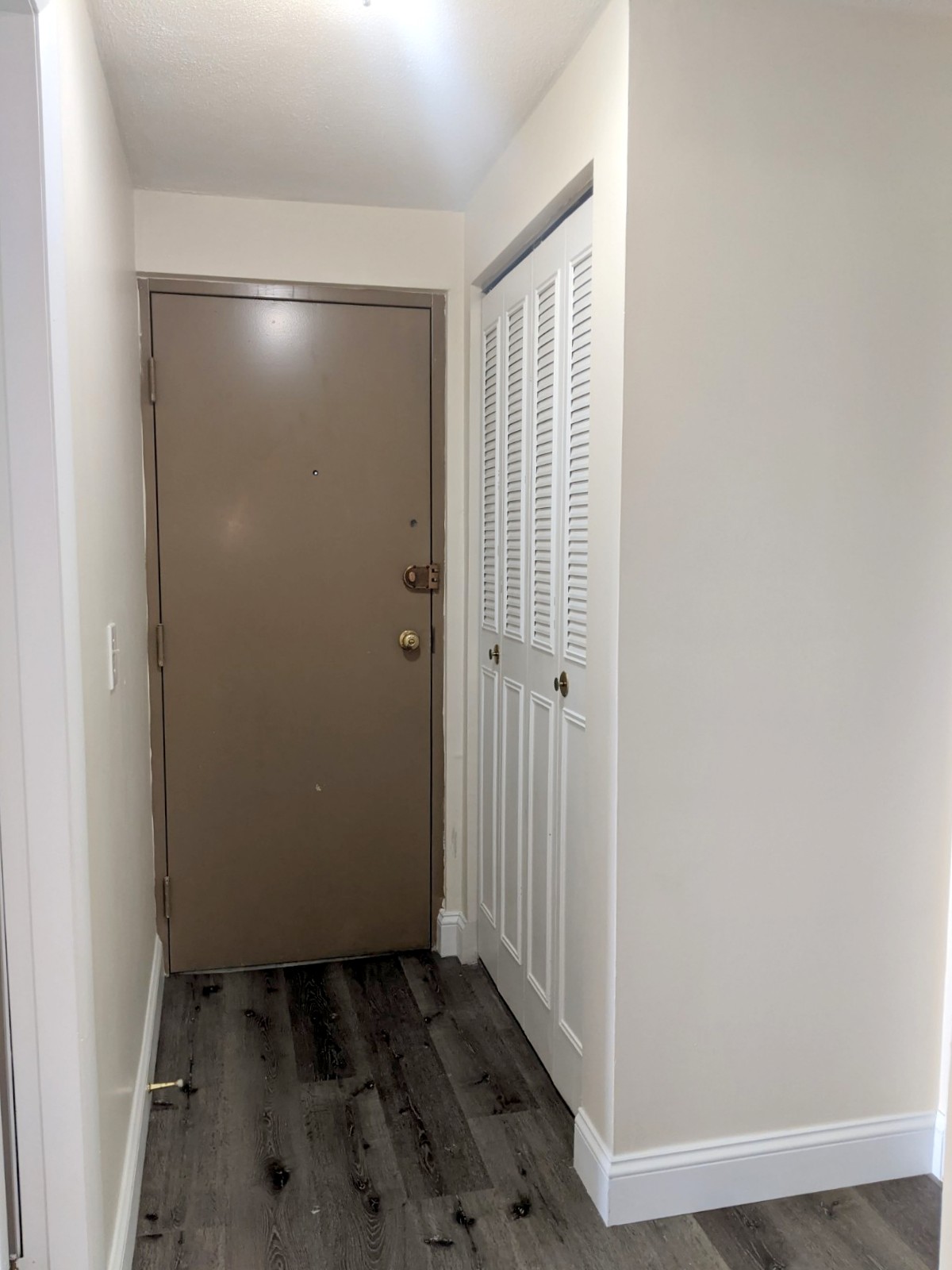 86 Newbury St, Teele Square