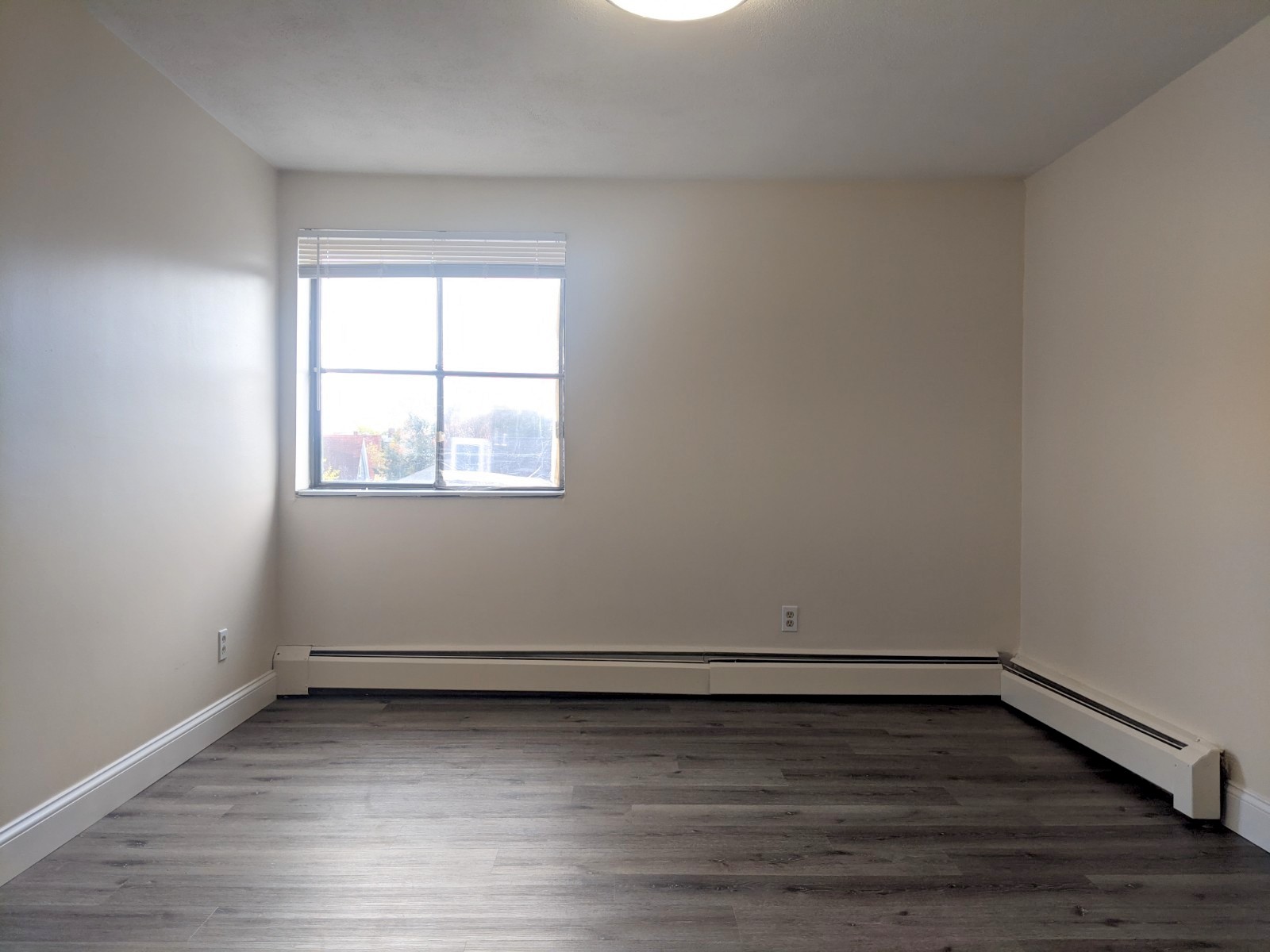 86 Newbury St, Teele Square