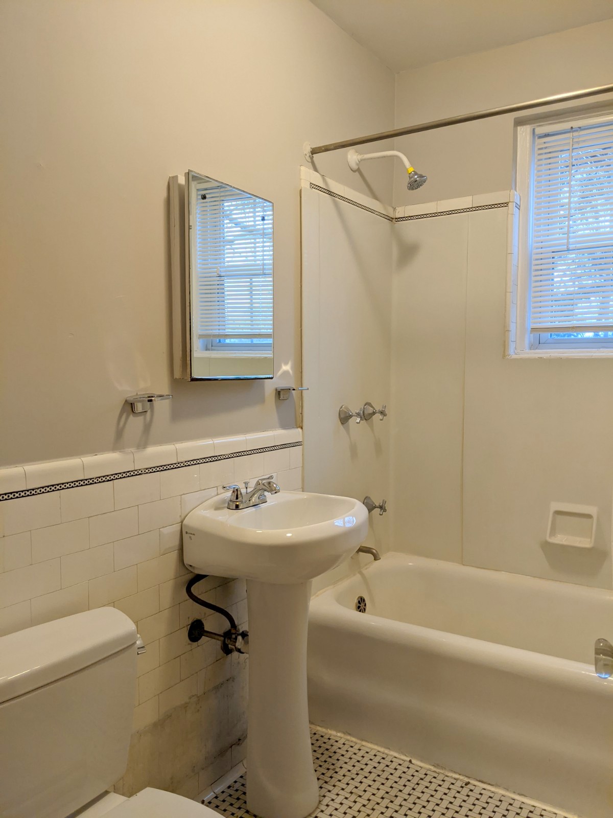 119 College Ave, Davis Square