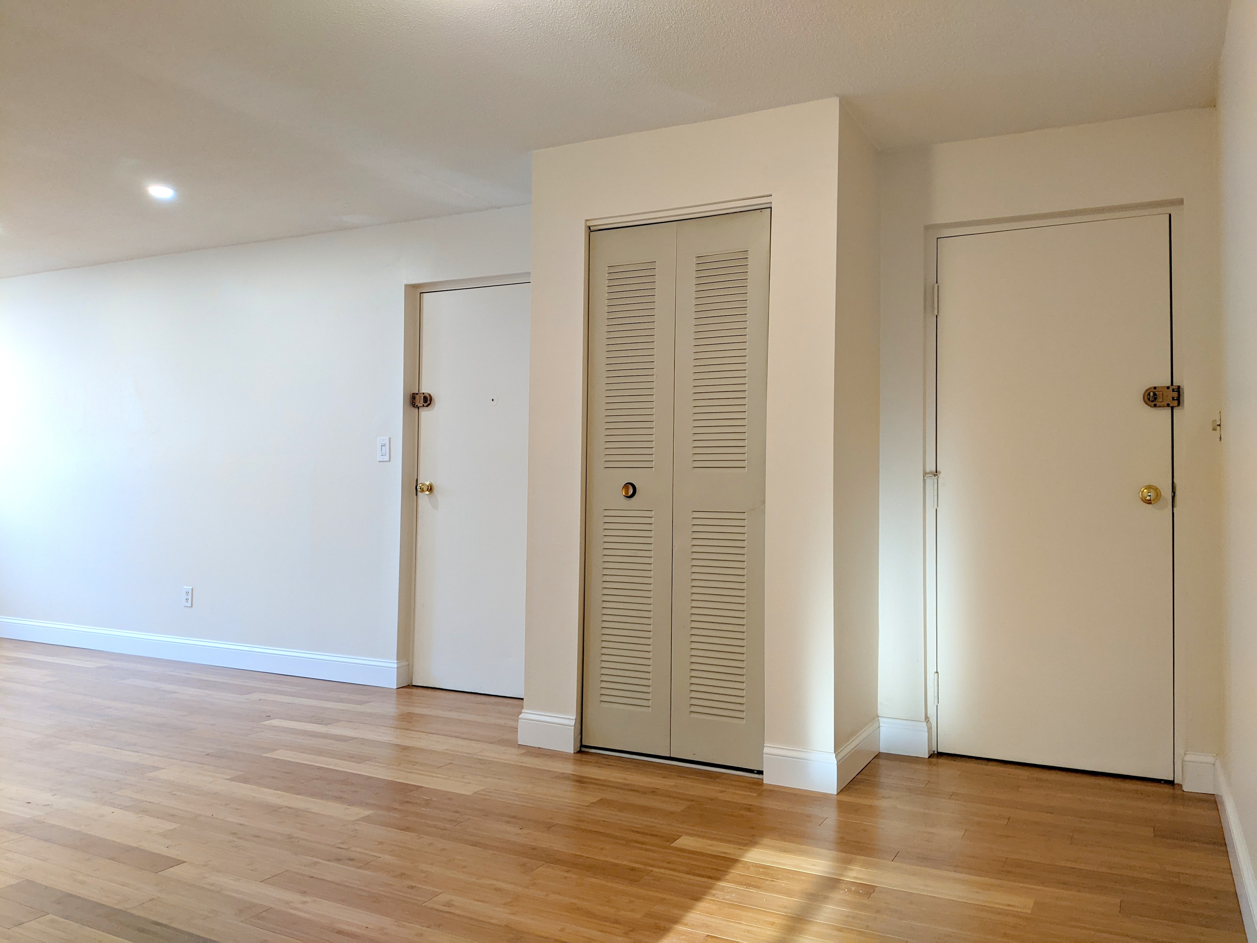 12 Cameron Ave, Davis Square