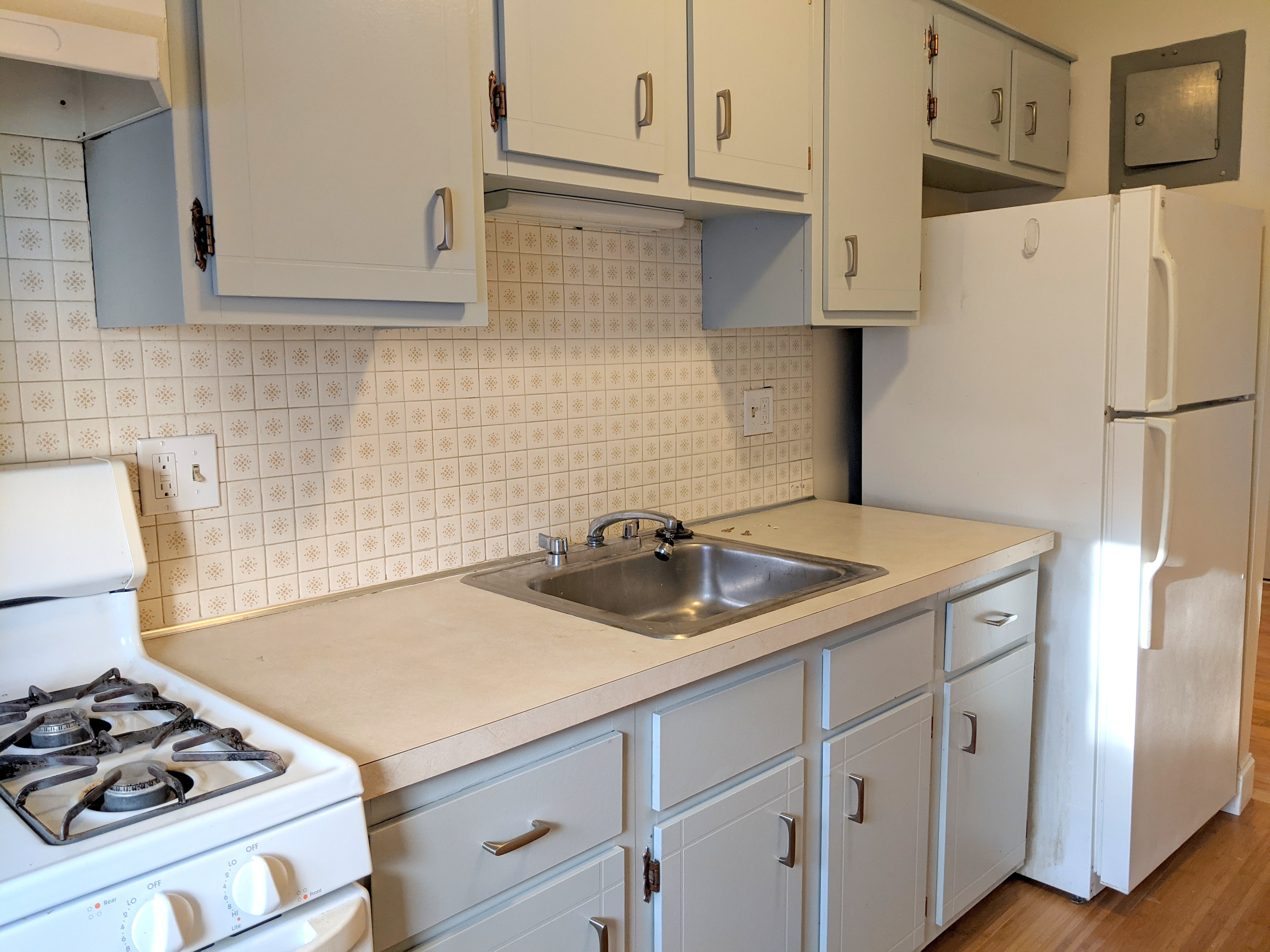 12 Cameron Ave, Davis Square