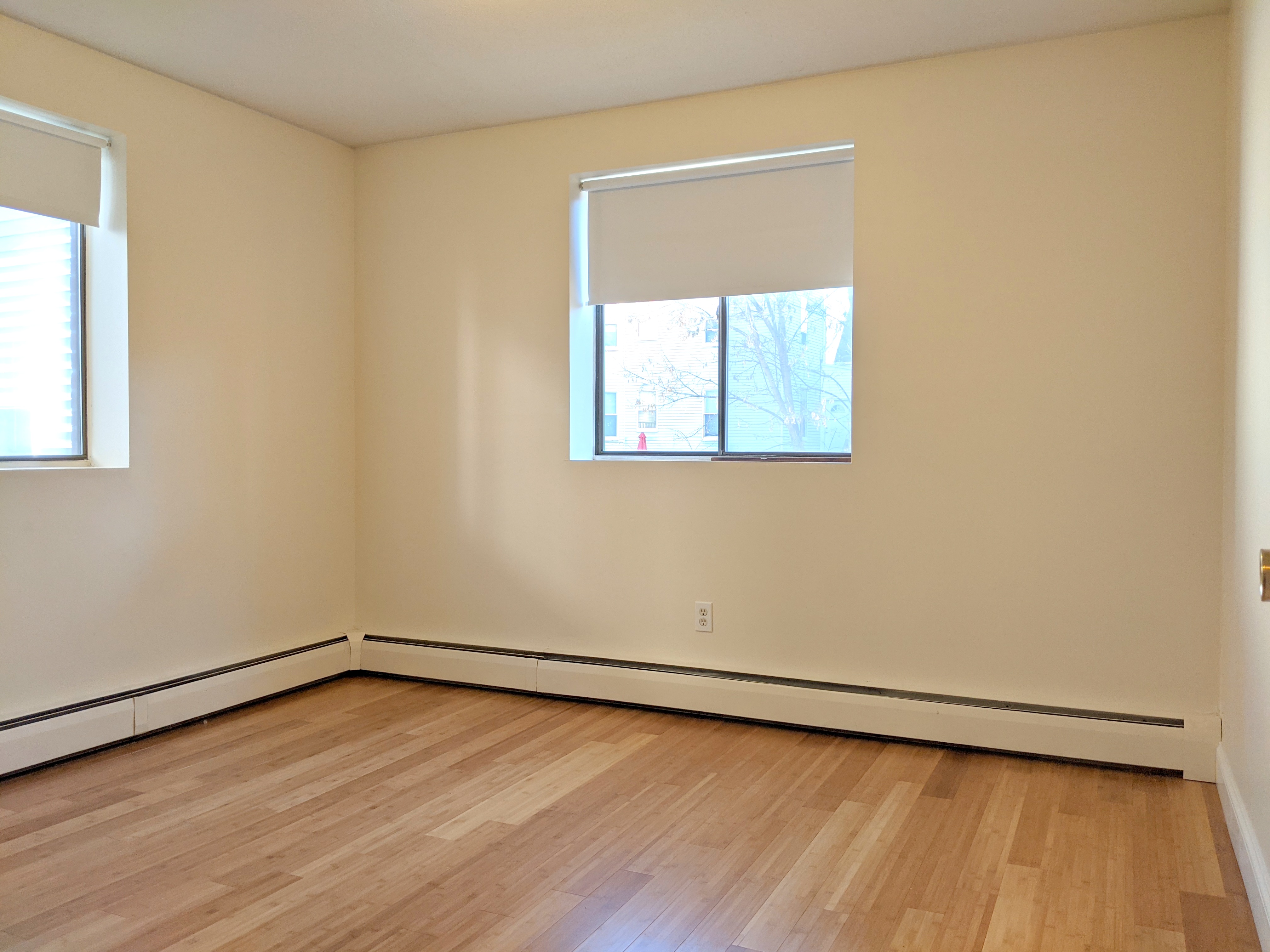 12 Cameron Ave, Davis Square