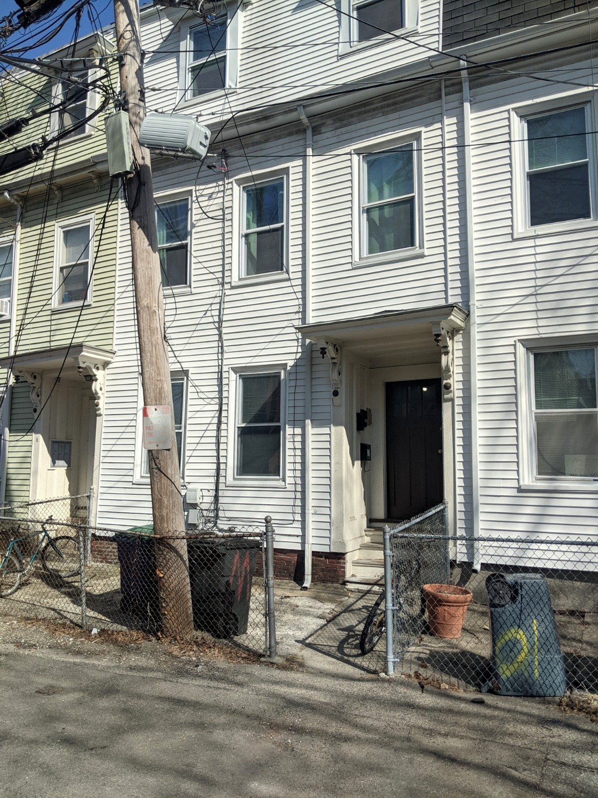 8 Evergreen Sq, Porter Square