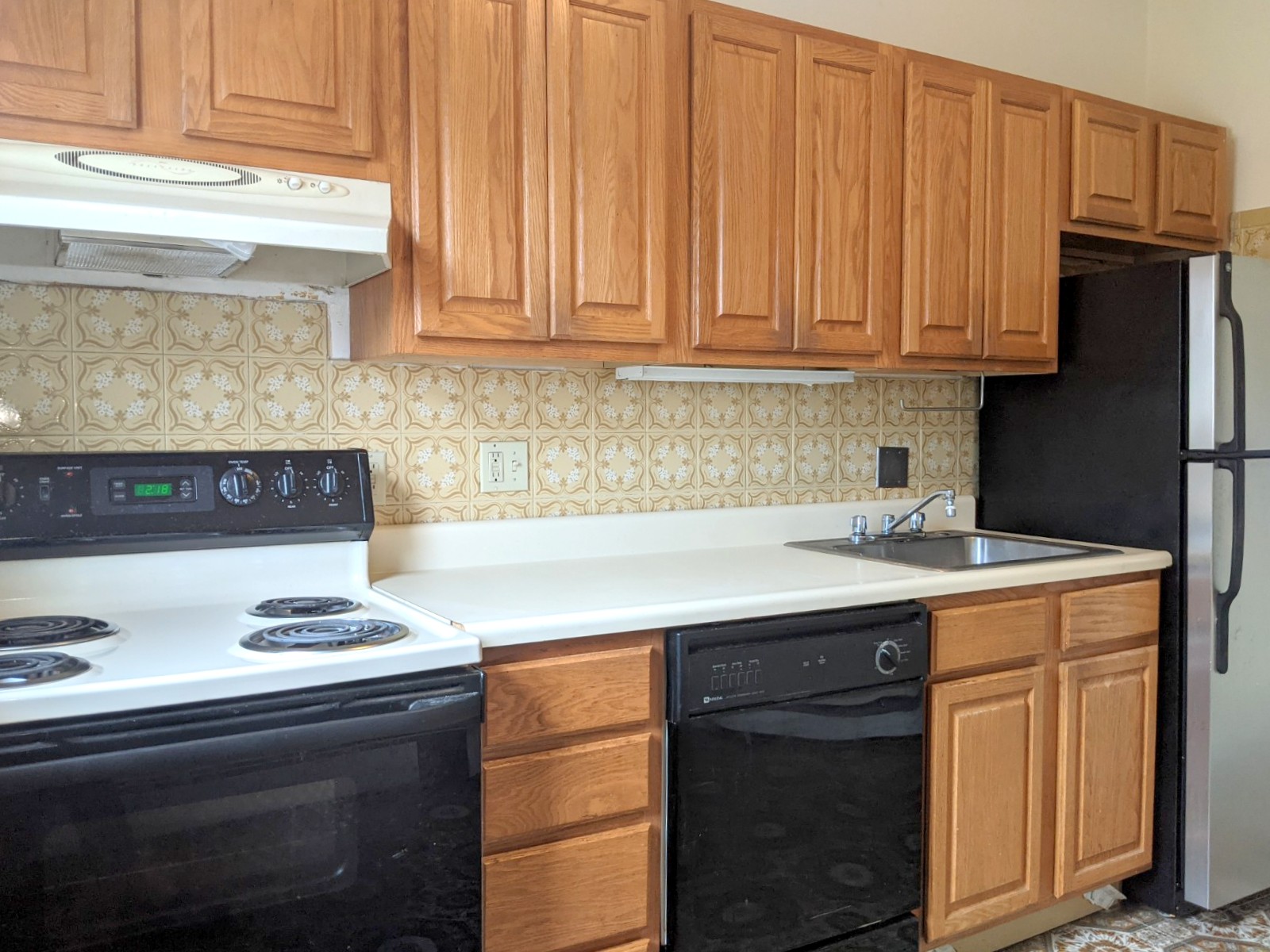 714 Broadway, Ball Square