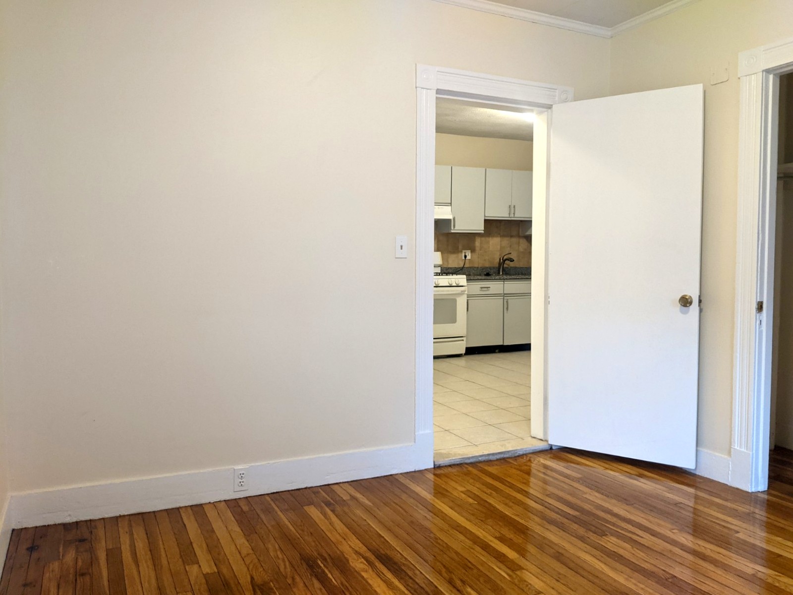 83 Yorktown St, Davis Square