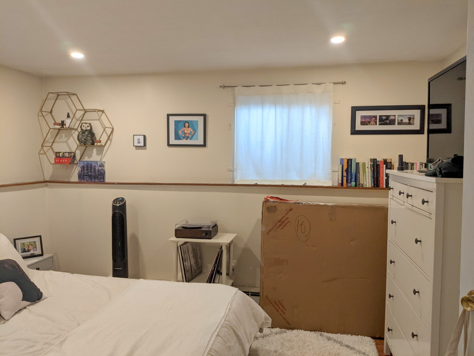 102 Alpine St, Magoun Square