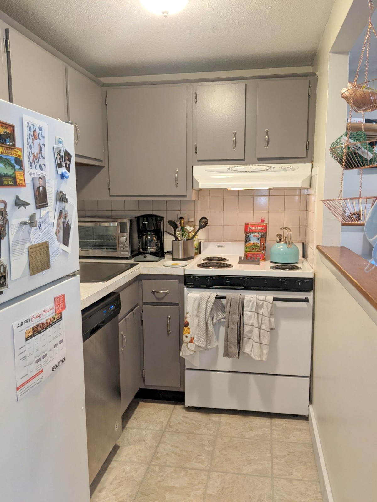 102 Alpine St, Magoun Square