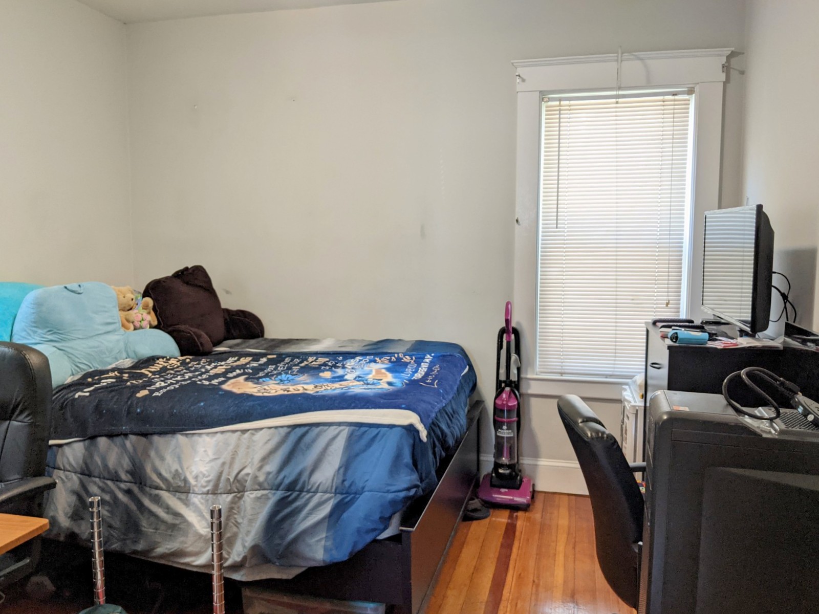 41 Belknap St, Teele Square